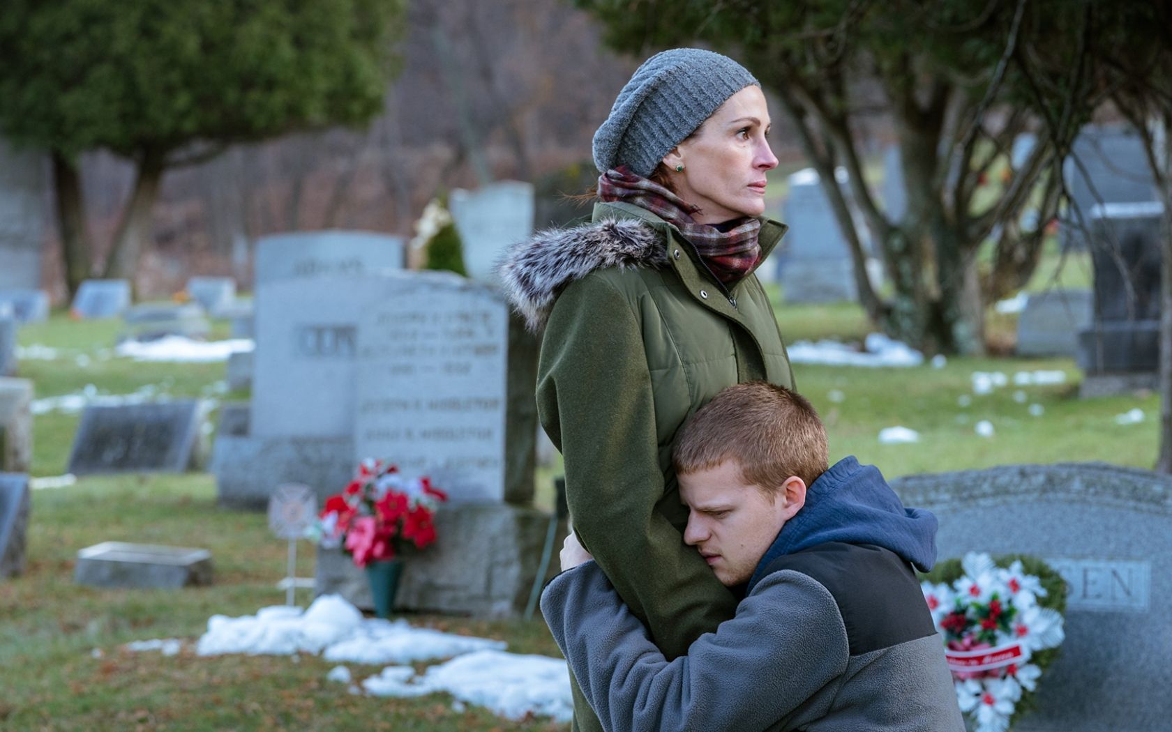 Free download WATCH Ben Is Back Review Julia Roberts Lucas Hedges