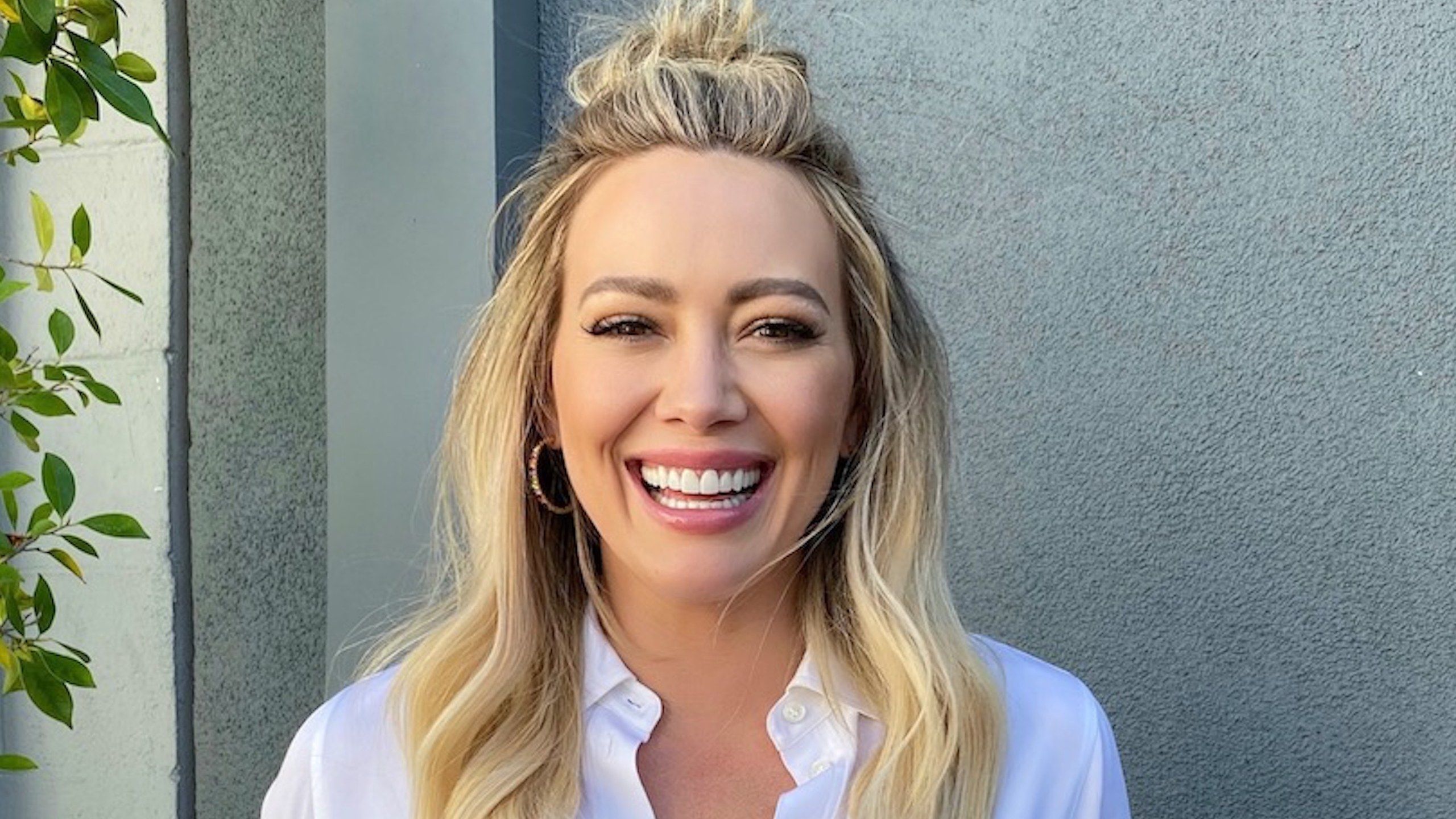 Hilary Duff Debuts Lizzie McGuire's Blonde Hair Color