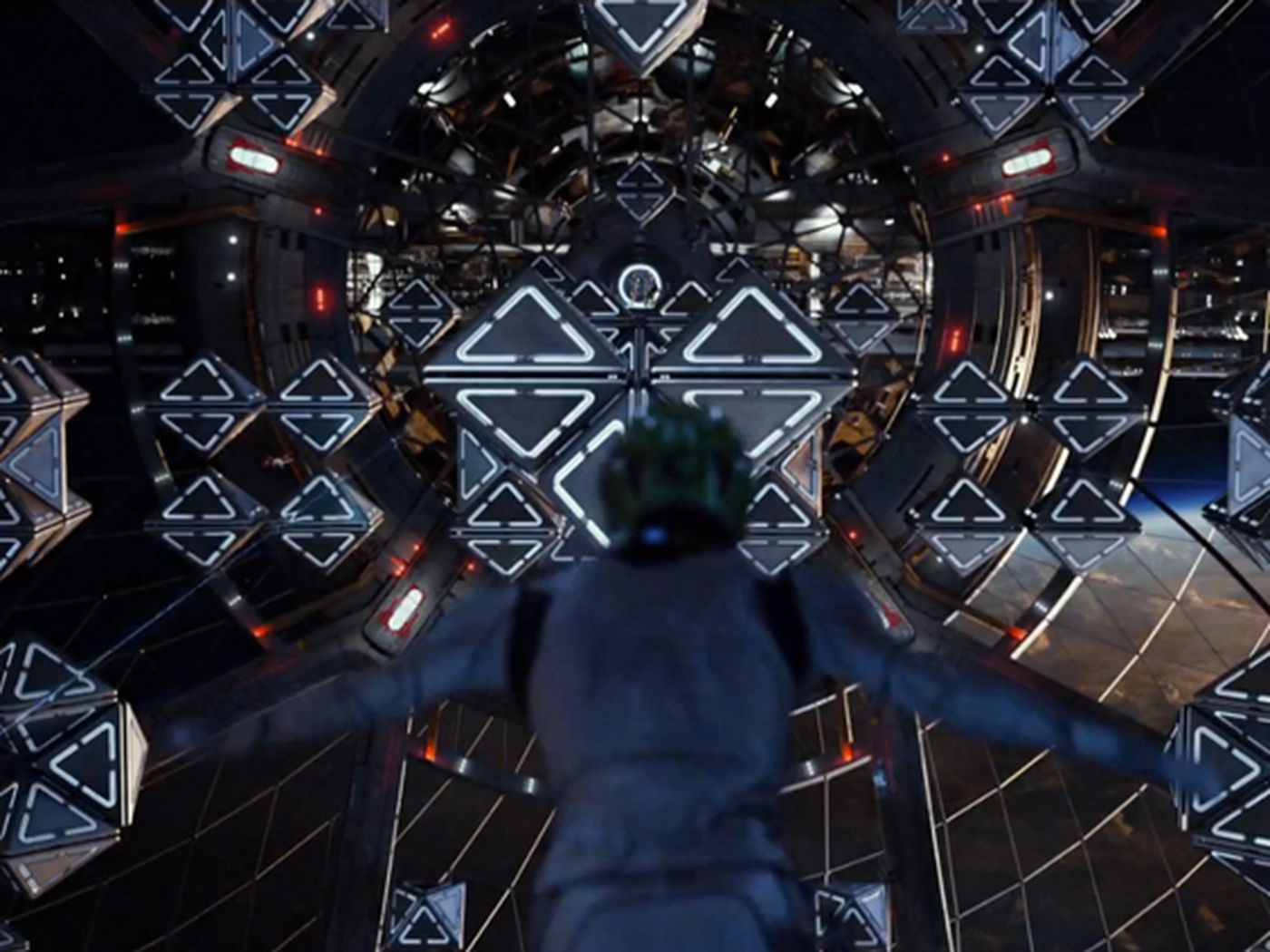 Watch the first 'Ender's Game' trailer and a Hangout with director