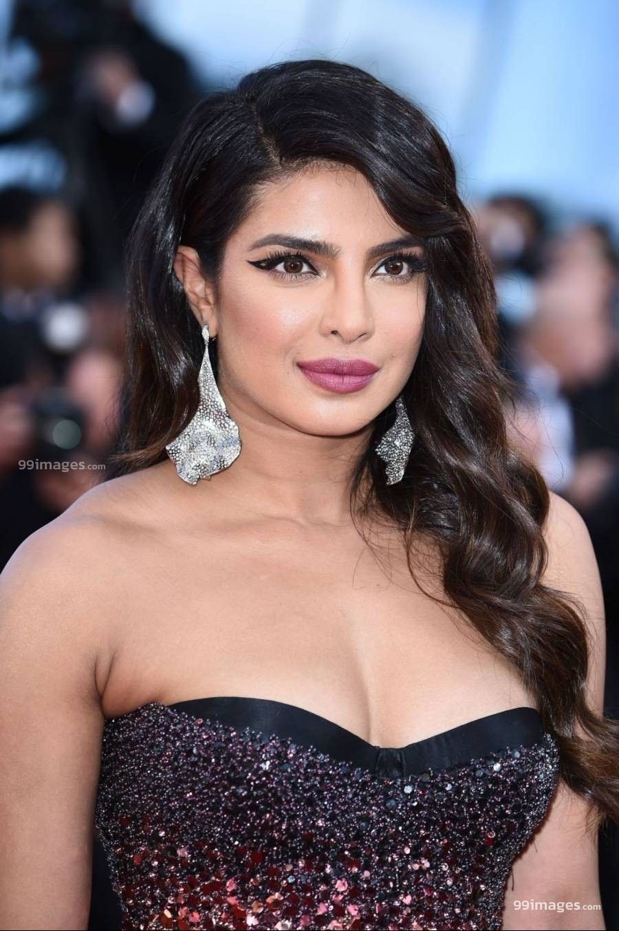Priyanka Chopra Hot HD Photo & Wallpaper for mobile 1080p