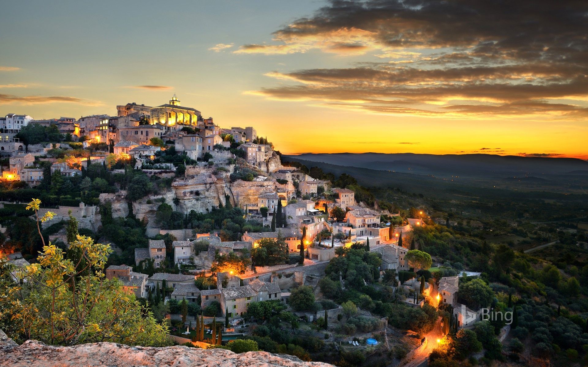 Gordes, Provence Alpes Côte D'Azur, France © Therry Getty Image