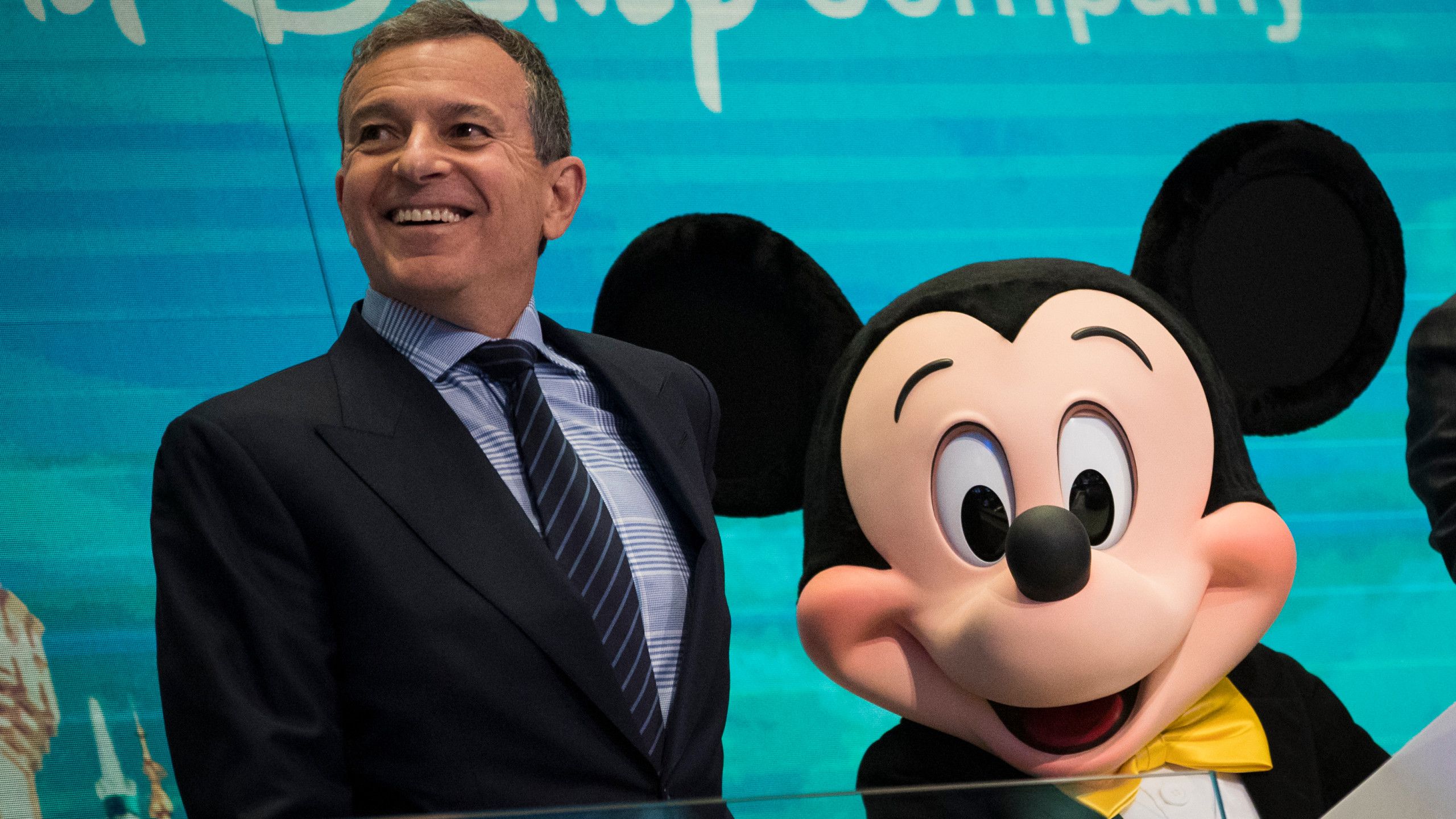 Disney CEO Bob Iger steps down, Chapek named as replacement