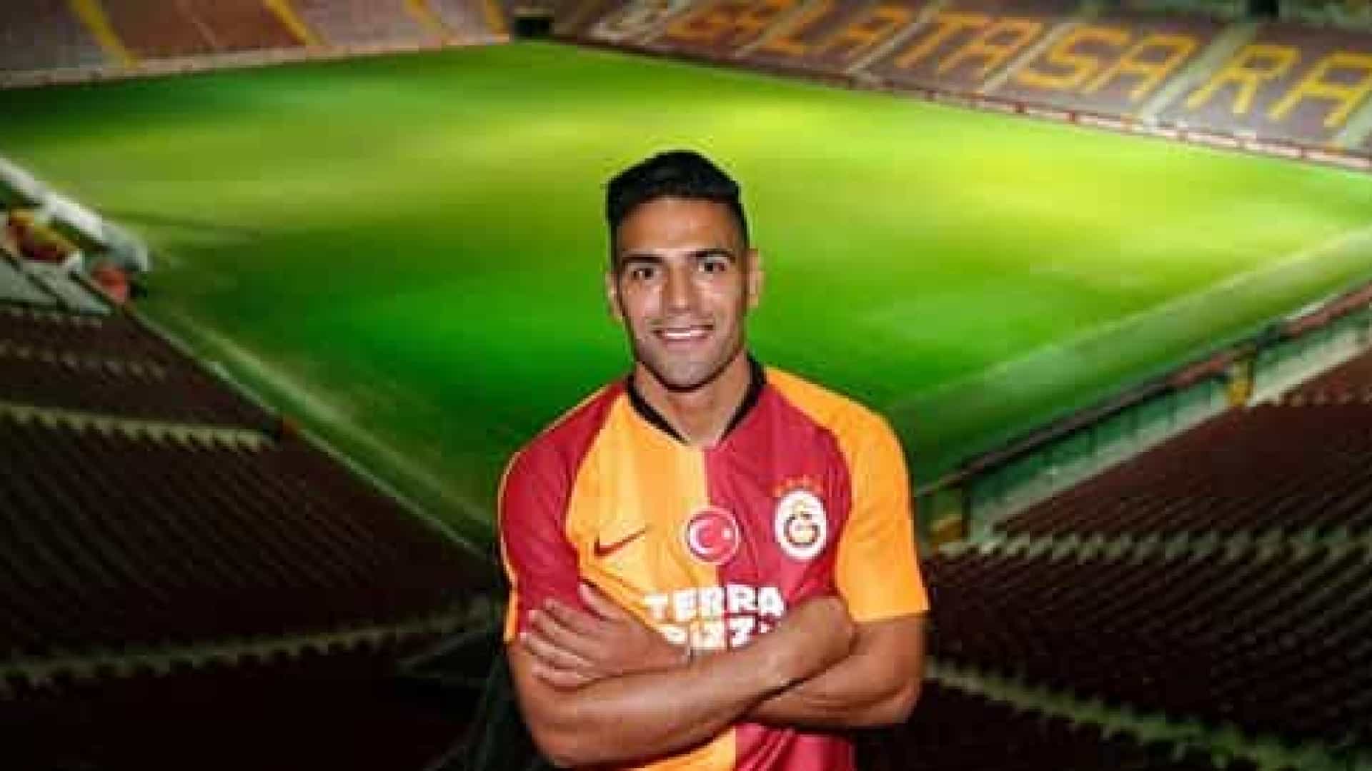 Galatasaray oficializa Falcao e até adianta quanto lhe vai pagar