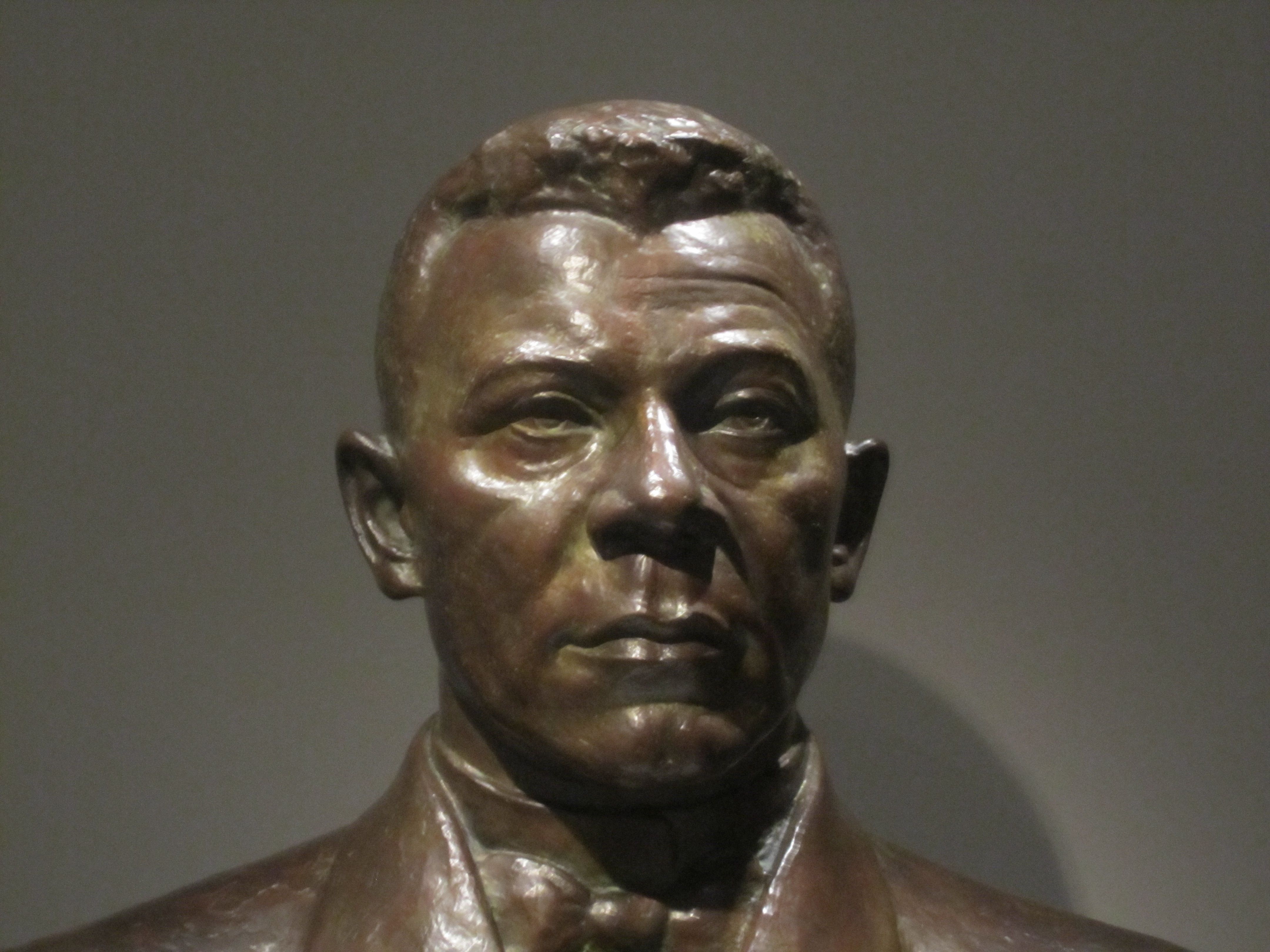 Booker T. Washington sculpture at National Portrait Gallery