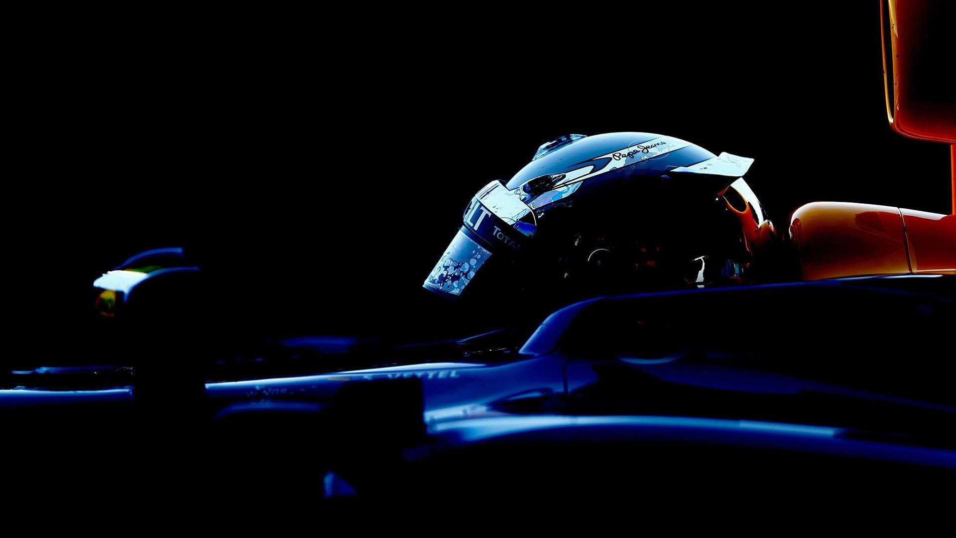 Black Full Face Helmet, Red Bull Racing, Formula Sebastian