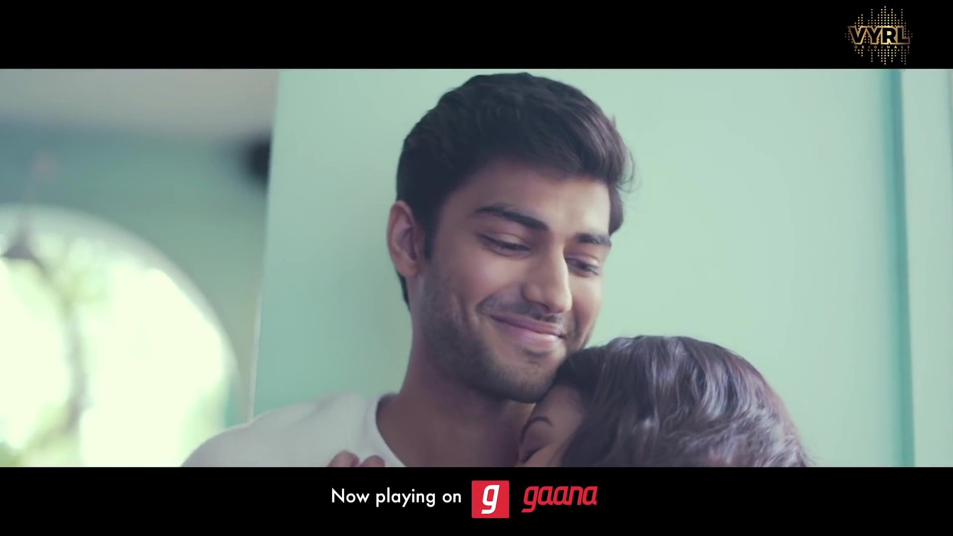 Zaeden White T Shirt And Silver Trouser Look, Tere Bina Style