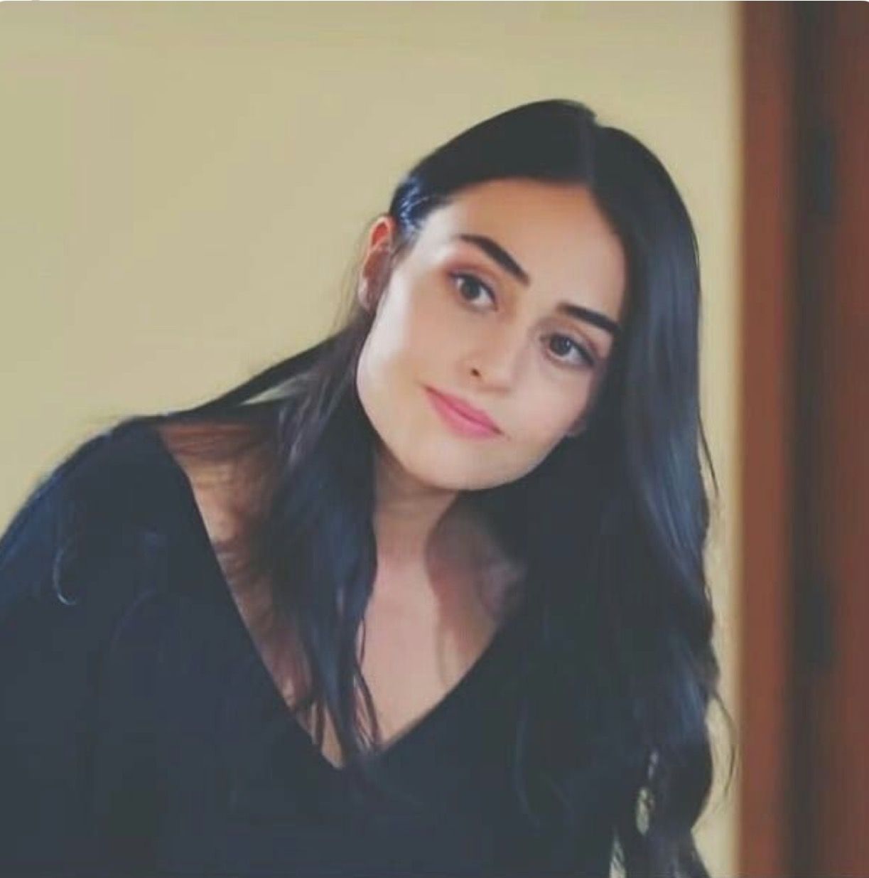 Esra Bilgiç Wallpapers - Wallpaper Cave