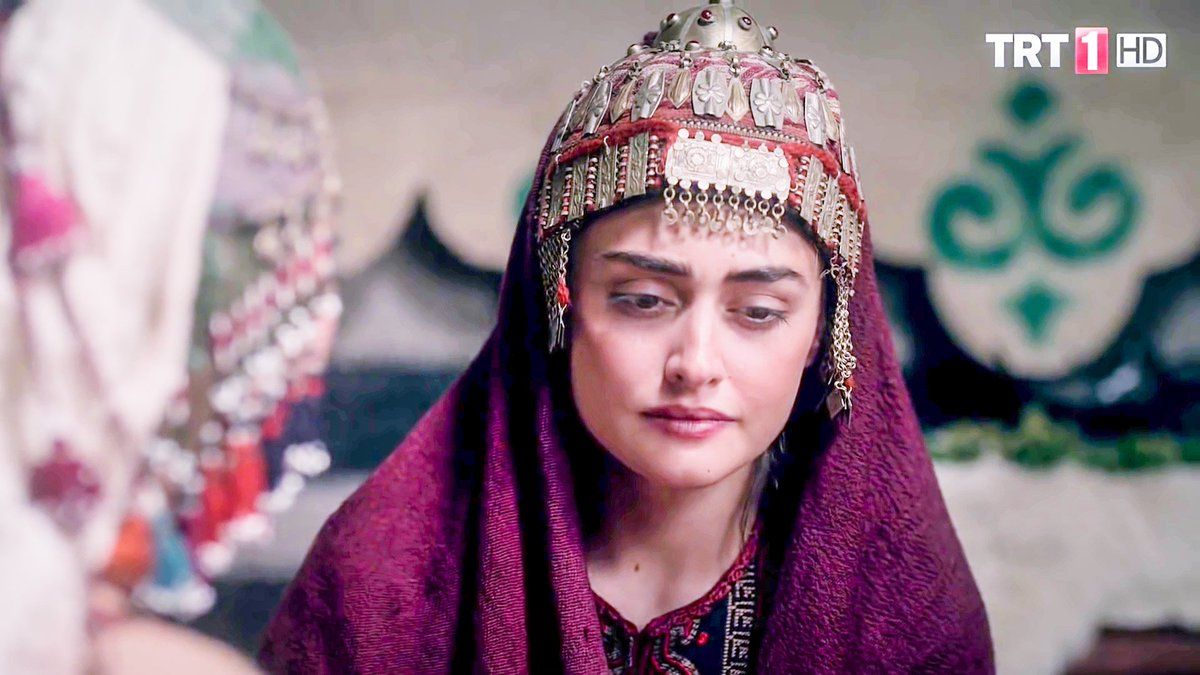 Esra Bilgiç Wallpapers - Wallpaper Cave