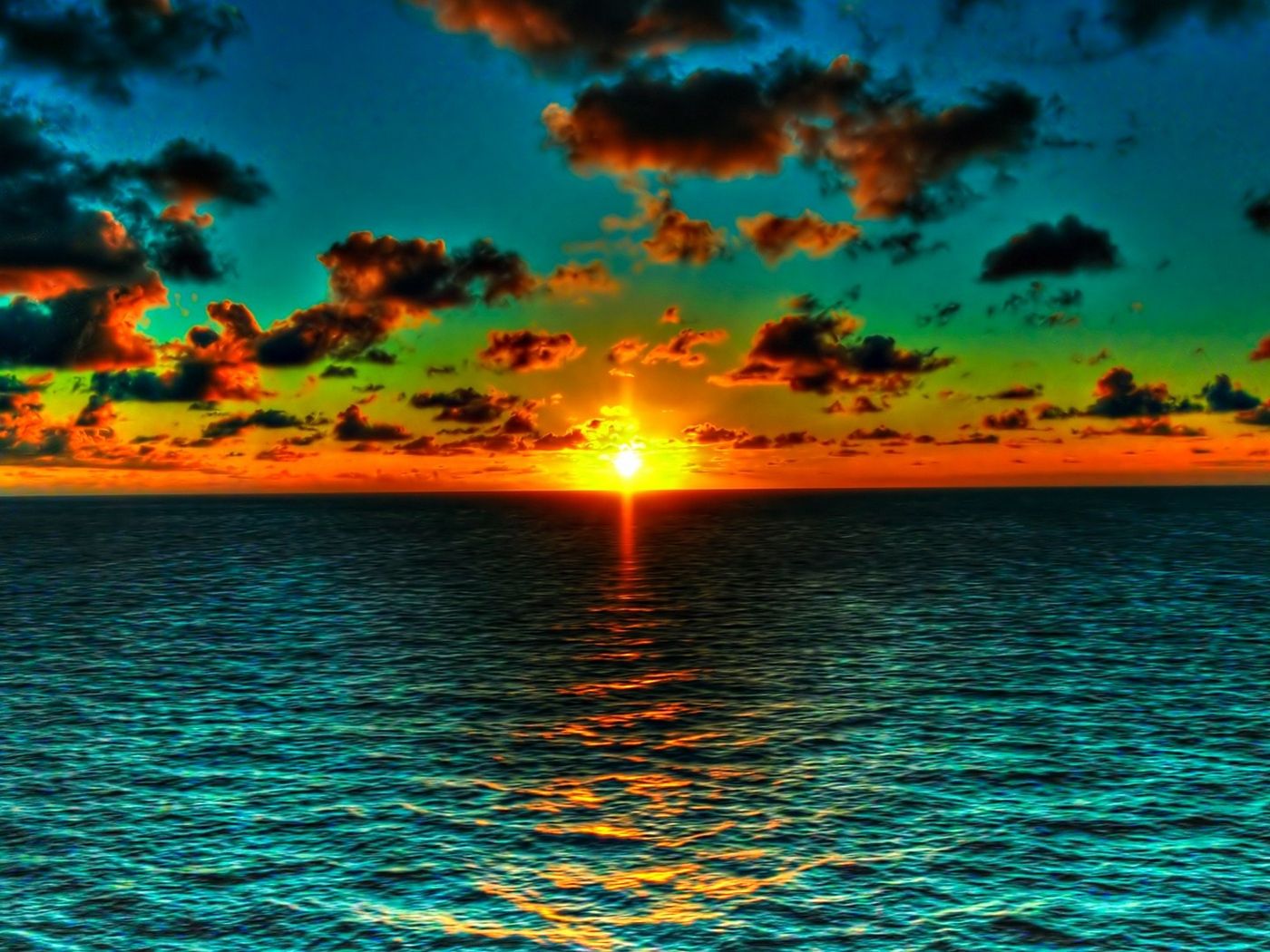 Download wallpaper 1400x1050 sun, clouds, horizon, sea, water