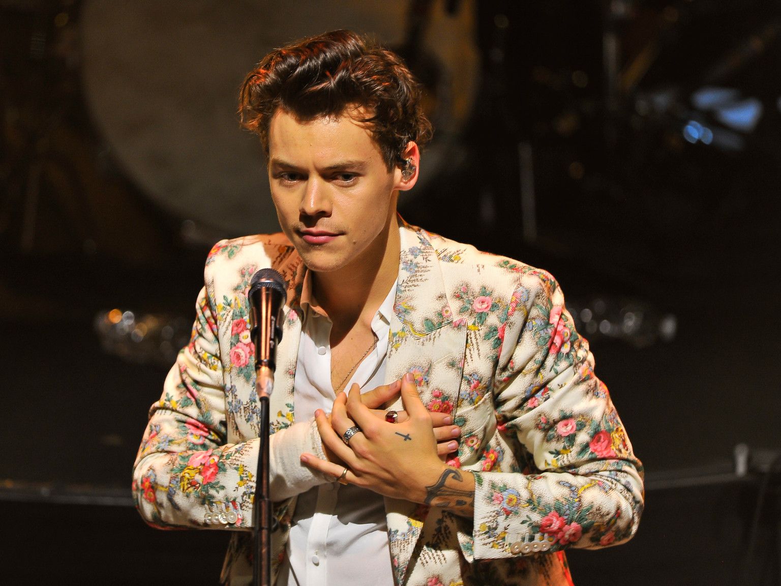 Congratulations, Harry Styles: Florals Are Officially in for Fall