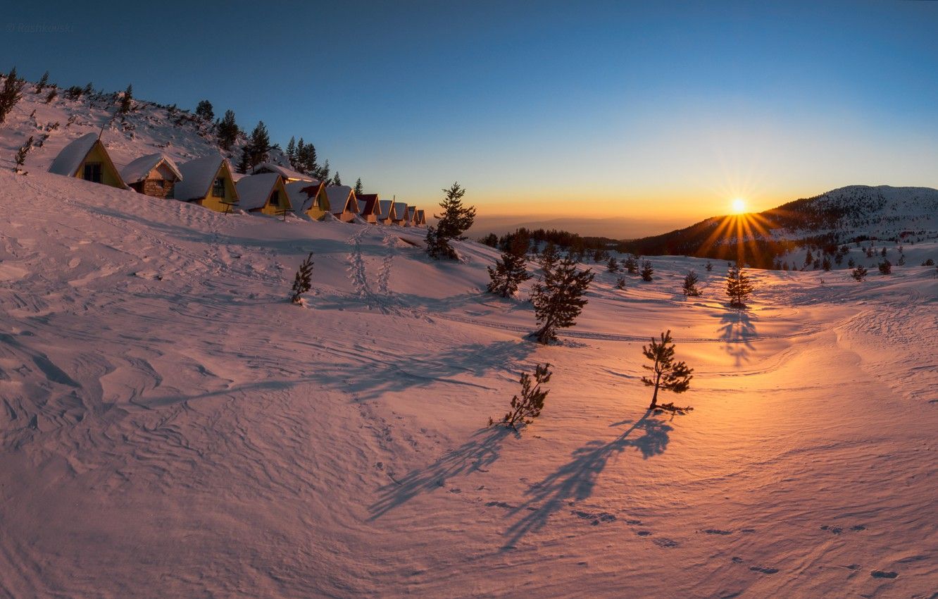 Wallpaper winter, the sky, snow, sunset, horizon, hut, Bulgaria