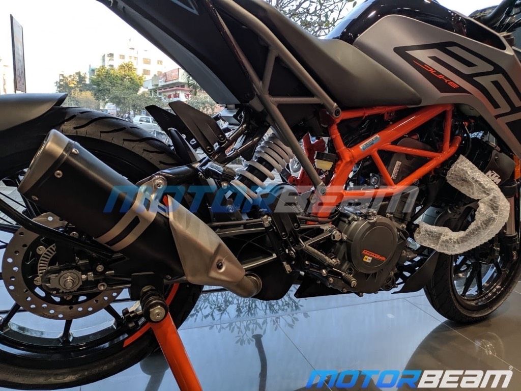 KTM Duke 250 Matte Grey Spotted