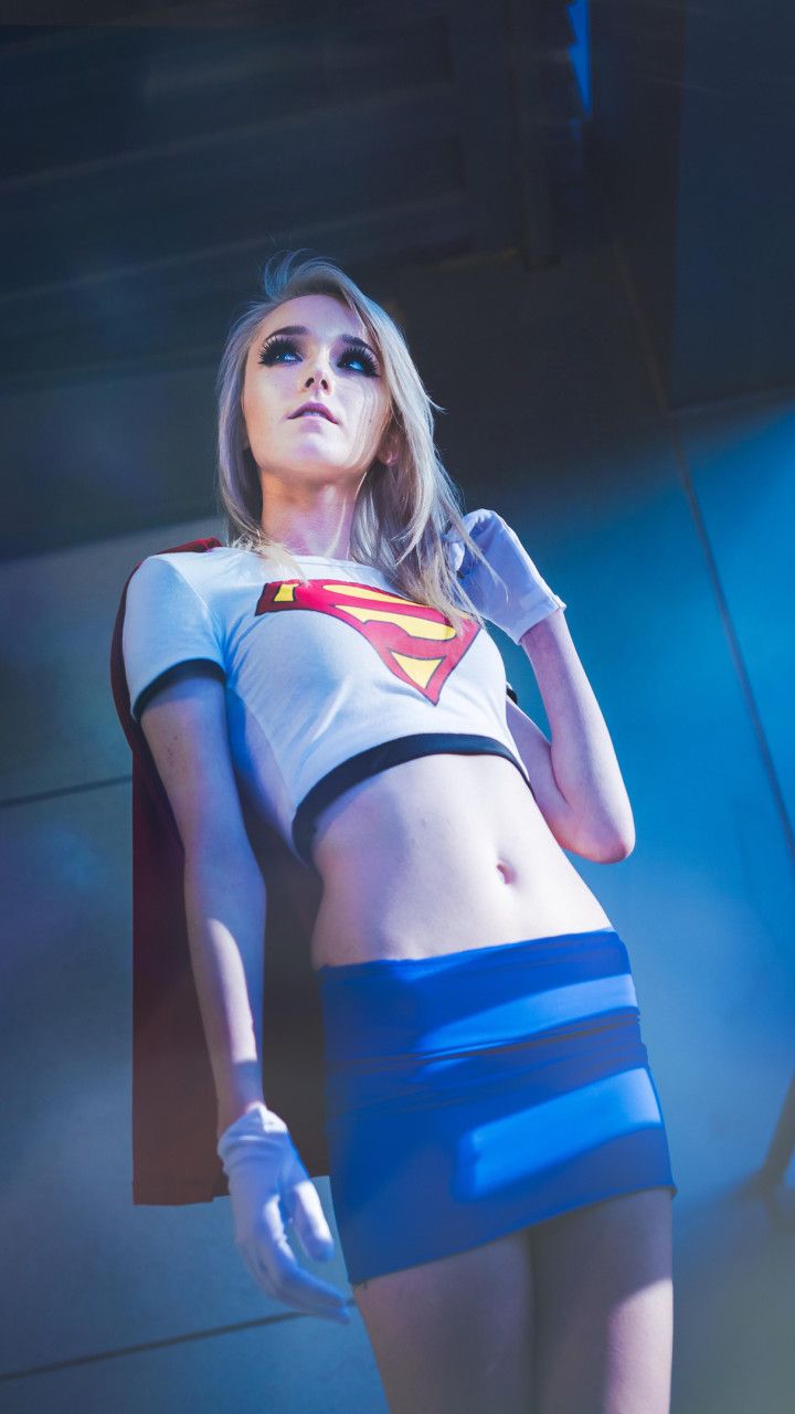 Kawaii Queen Tsun As Supergirl Cosplay Moto G, X Xperia Z1