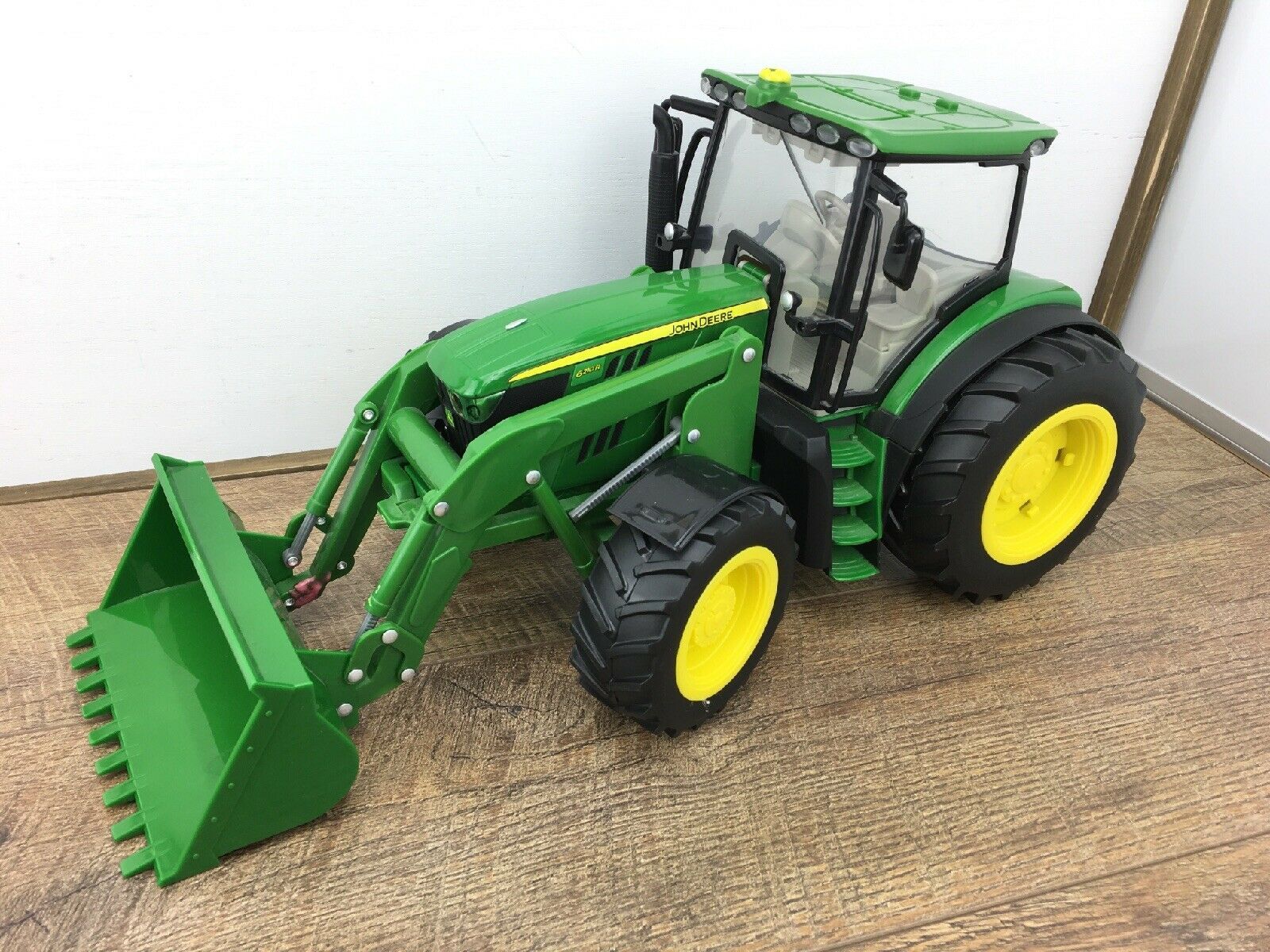 Tomy 42820 Britains Big Farm John Deere 6150r Tractor 3