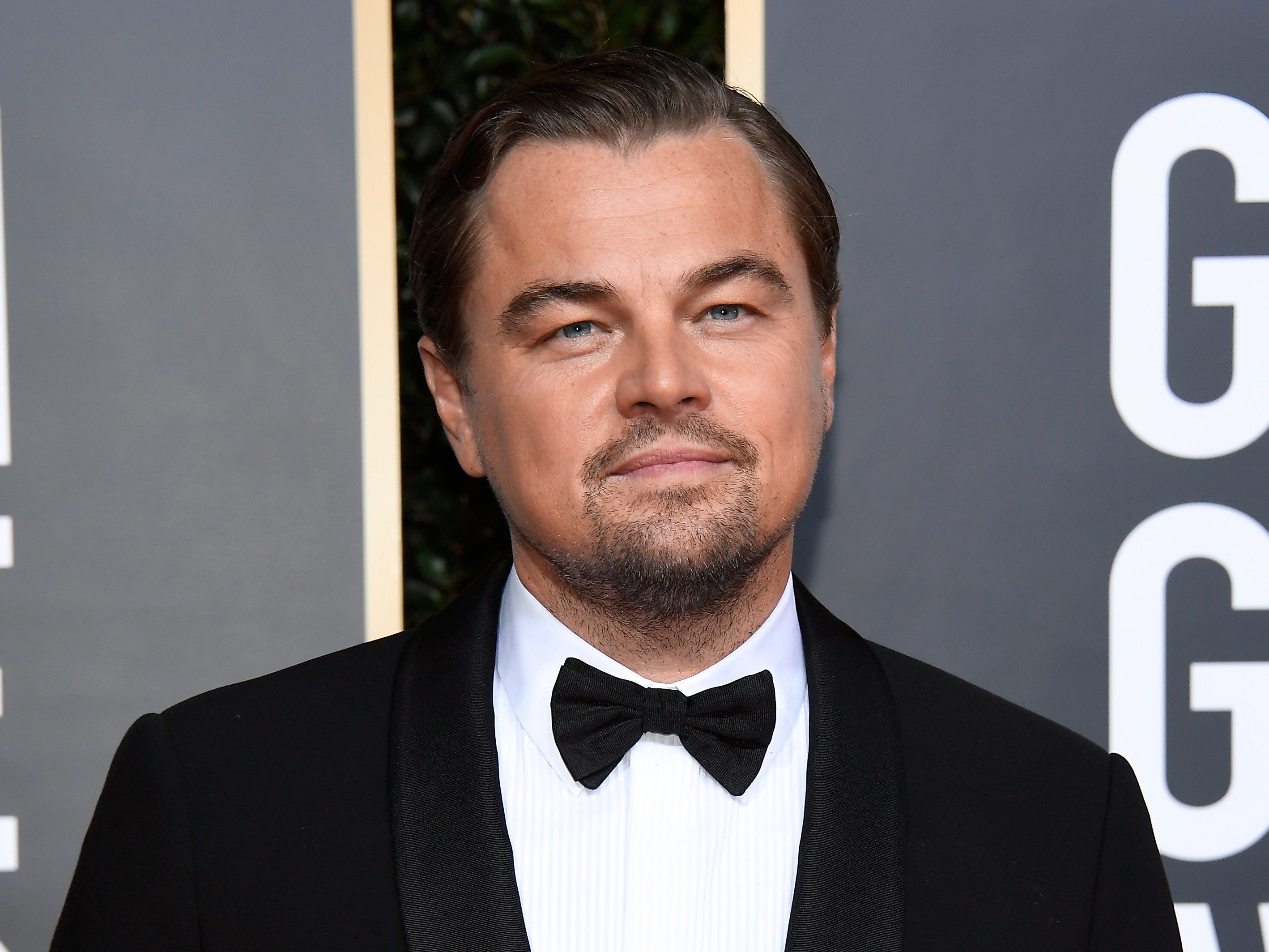 Ricky Gervais Made Fun of Leonardo DiCaprio's Dating Habits at