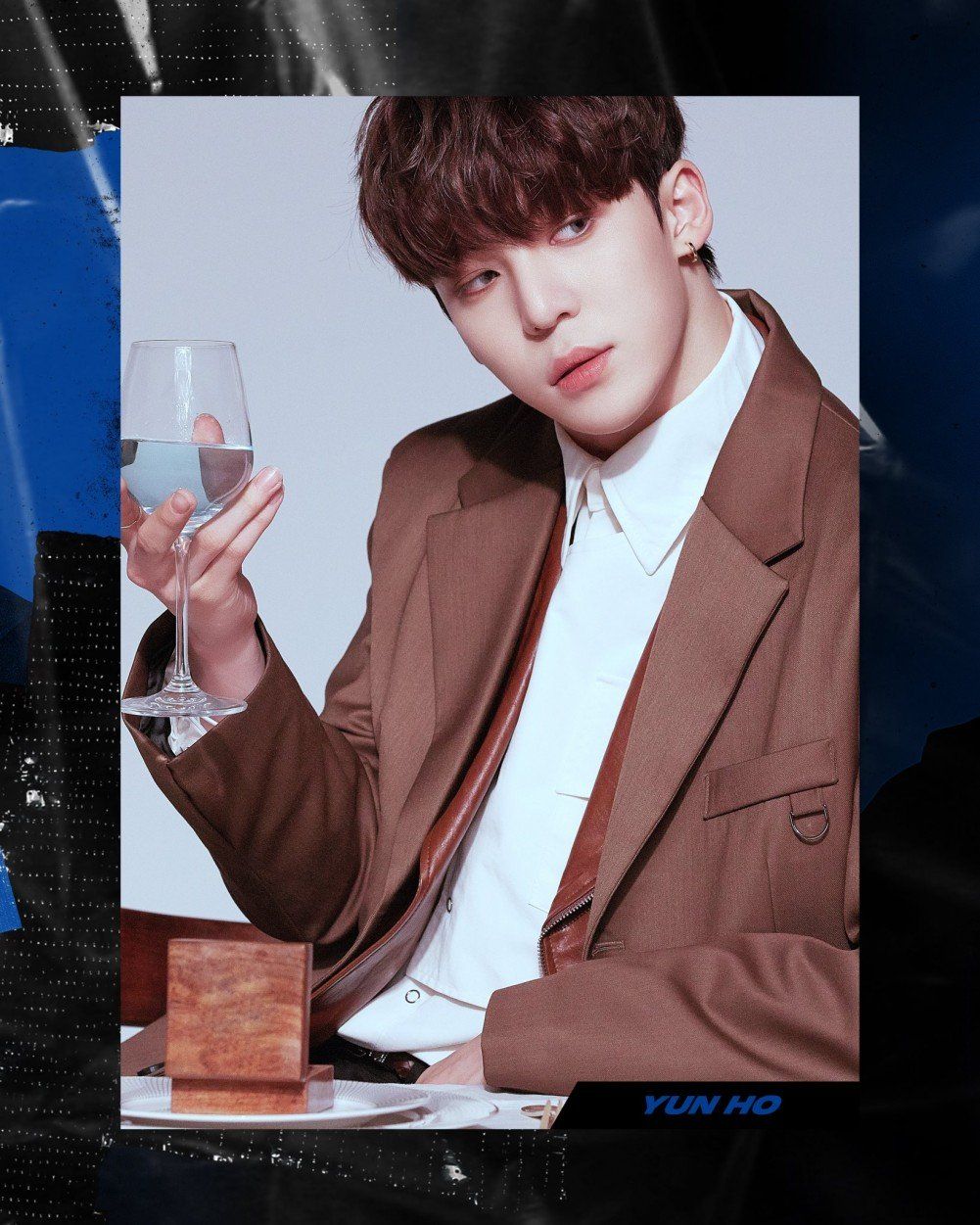 ATEEZ's Yunho is classy for 'Action to Answer' teaser image