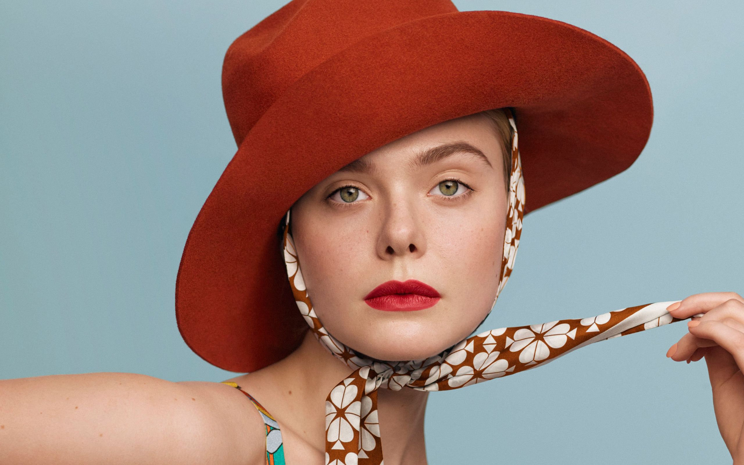 Elle Fanning 2020 2560x1600 Resolution Wallpaper, HD