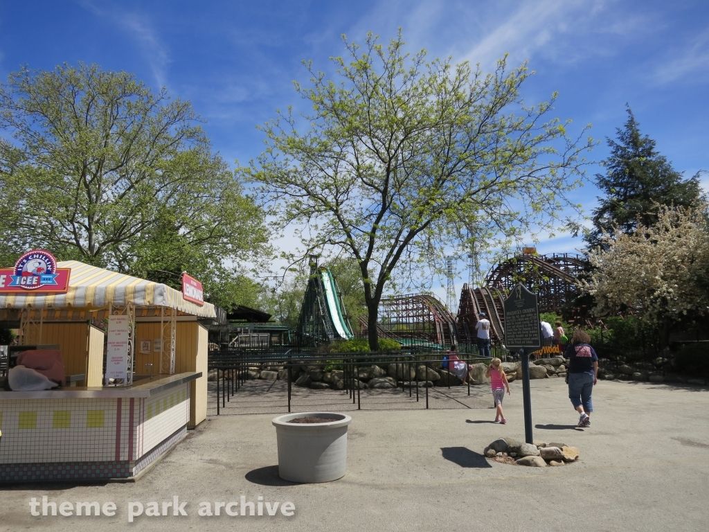 Log Jammer at Kennywood. Theme Park Archive
