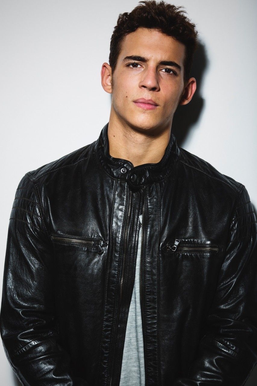 Miguel Herran. Miguel herrán, Casas de papel y Actrices