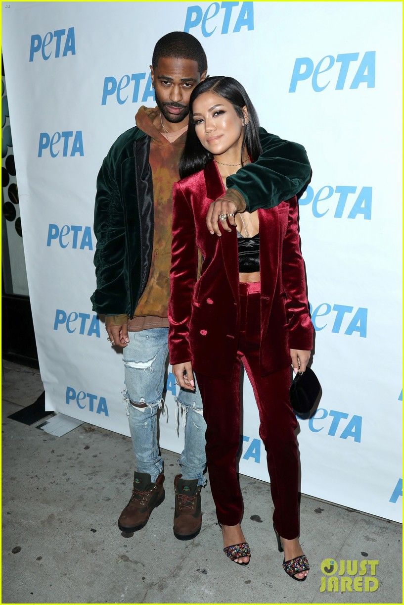 Jhene Aiko & Big Sean Couple Up PETA Exhibition Opening Night