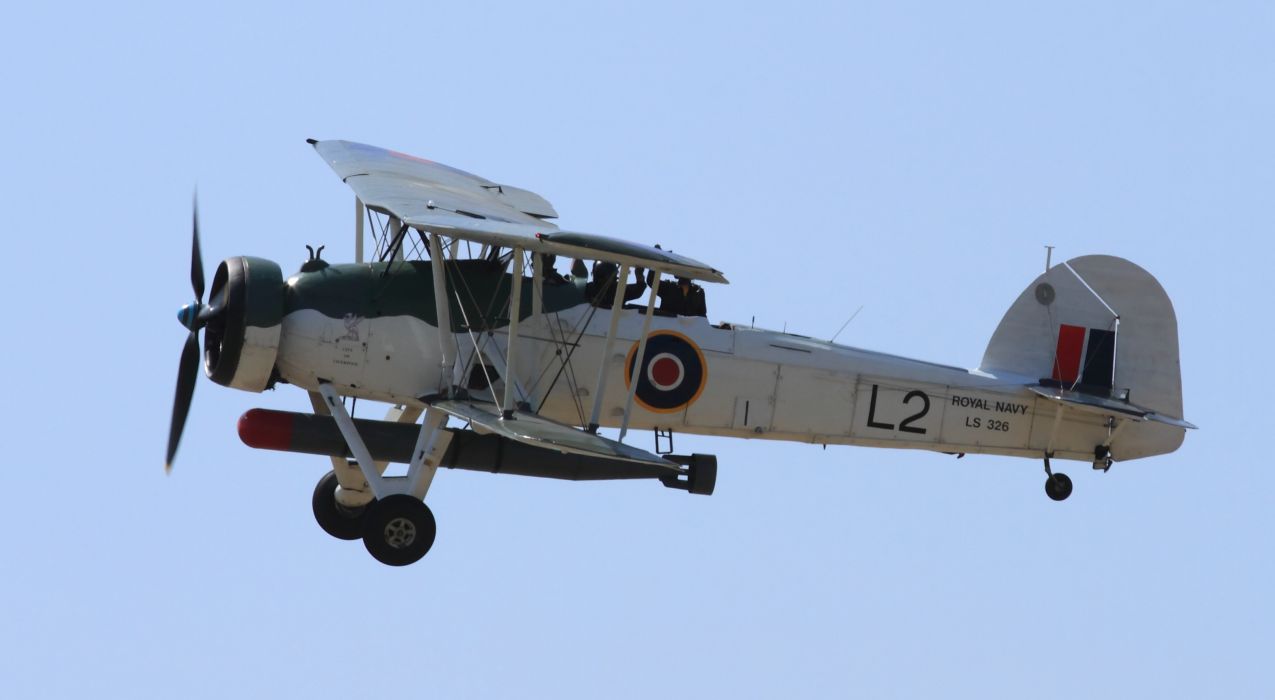Fairey Swordfish british bomb torpedo retro military wallpaper