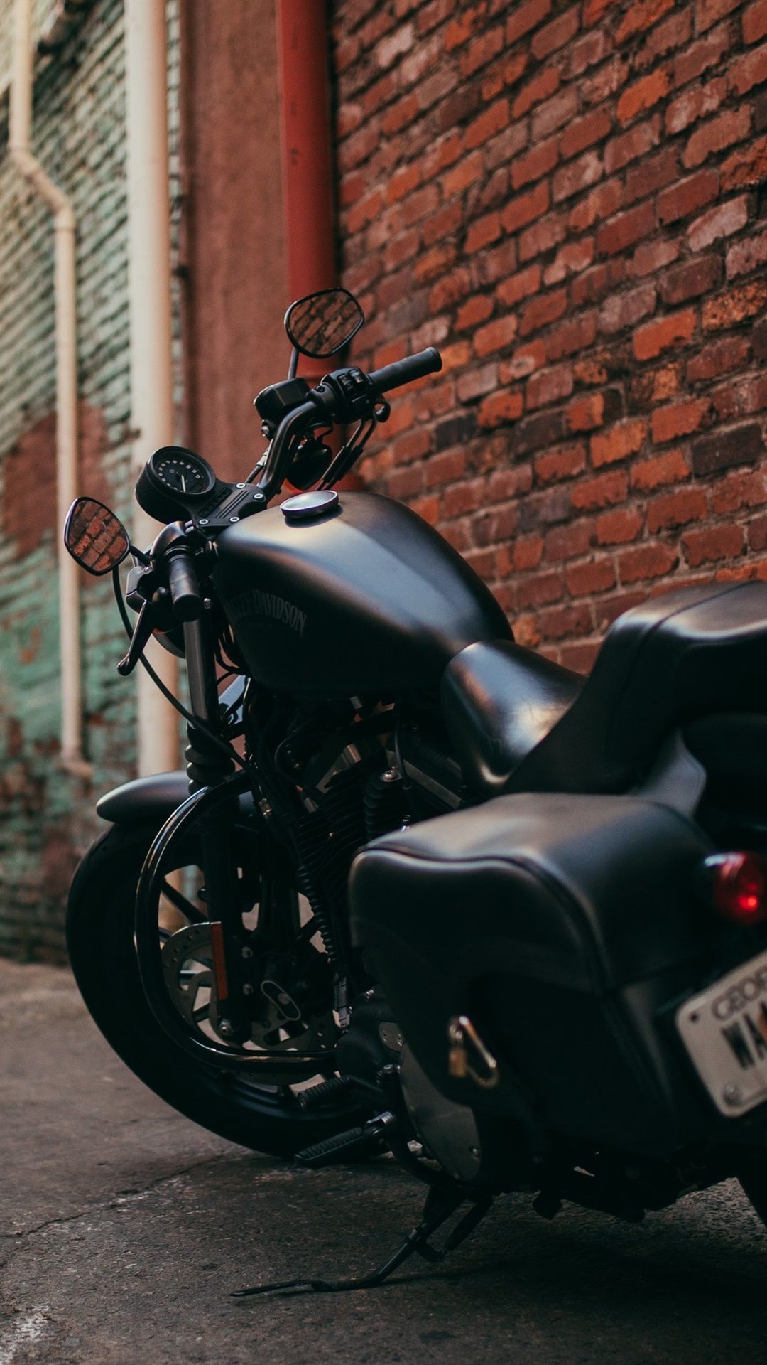 Harley Davidson black motorcycle back view, path 1080x1920 iPhone