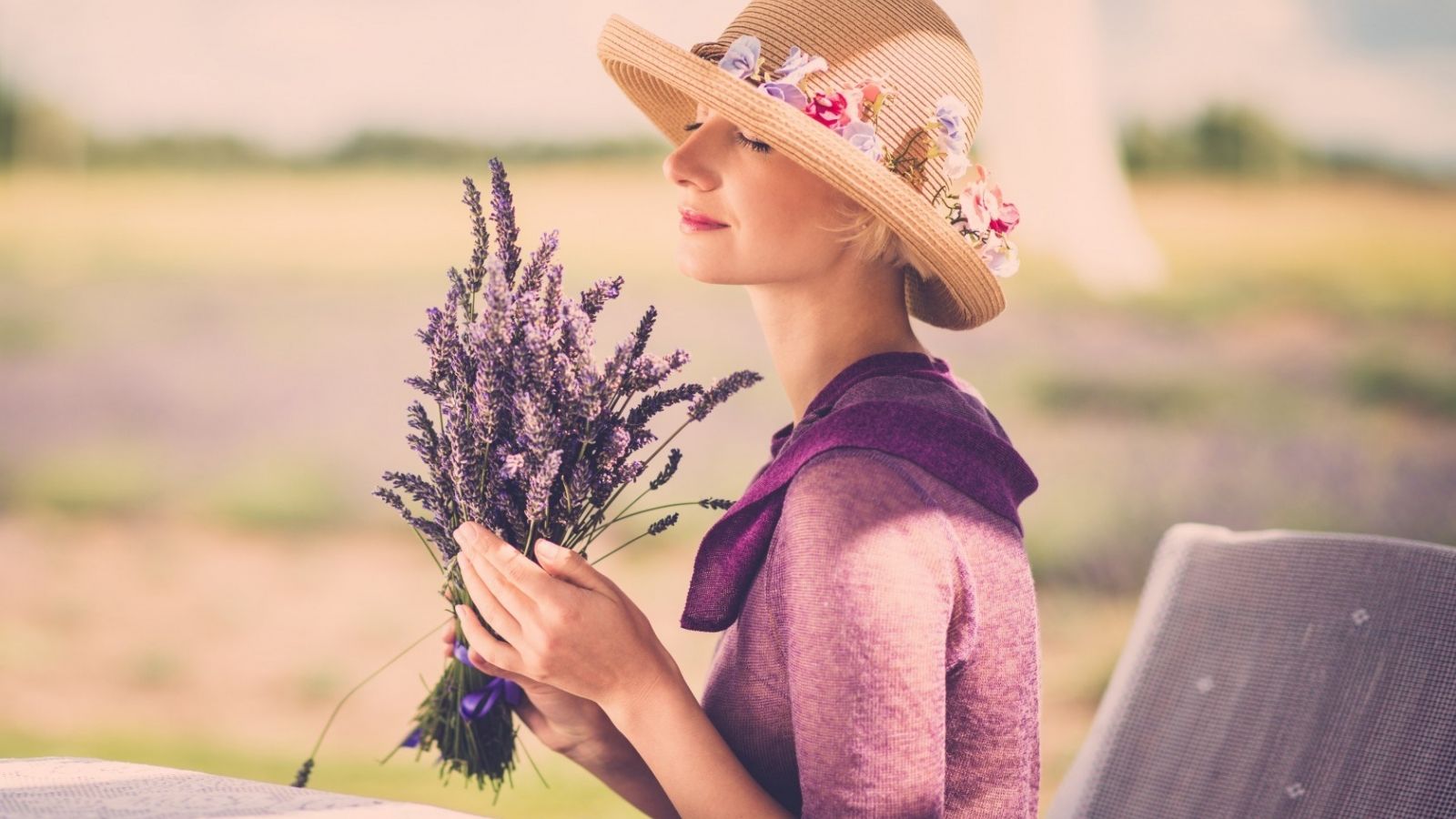 Free download flowers lavender photo vintage lady summer romantic