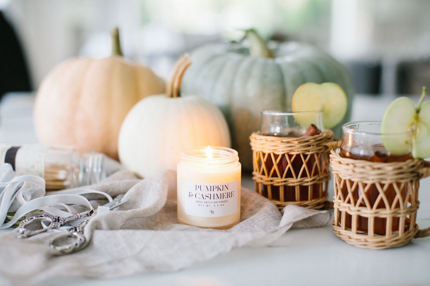 Warm, Welcoming Autumn Home Decor. Monika Hibbs: A lifestyle blog