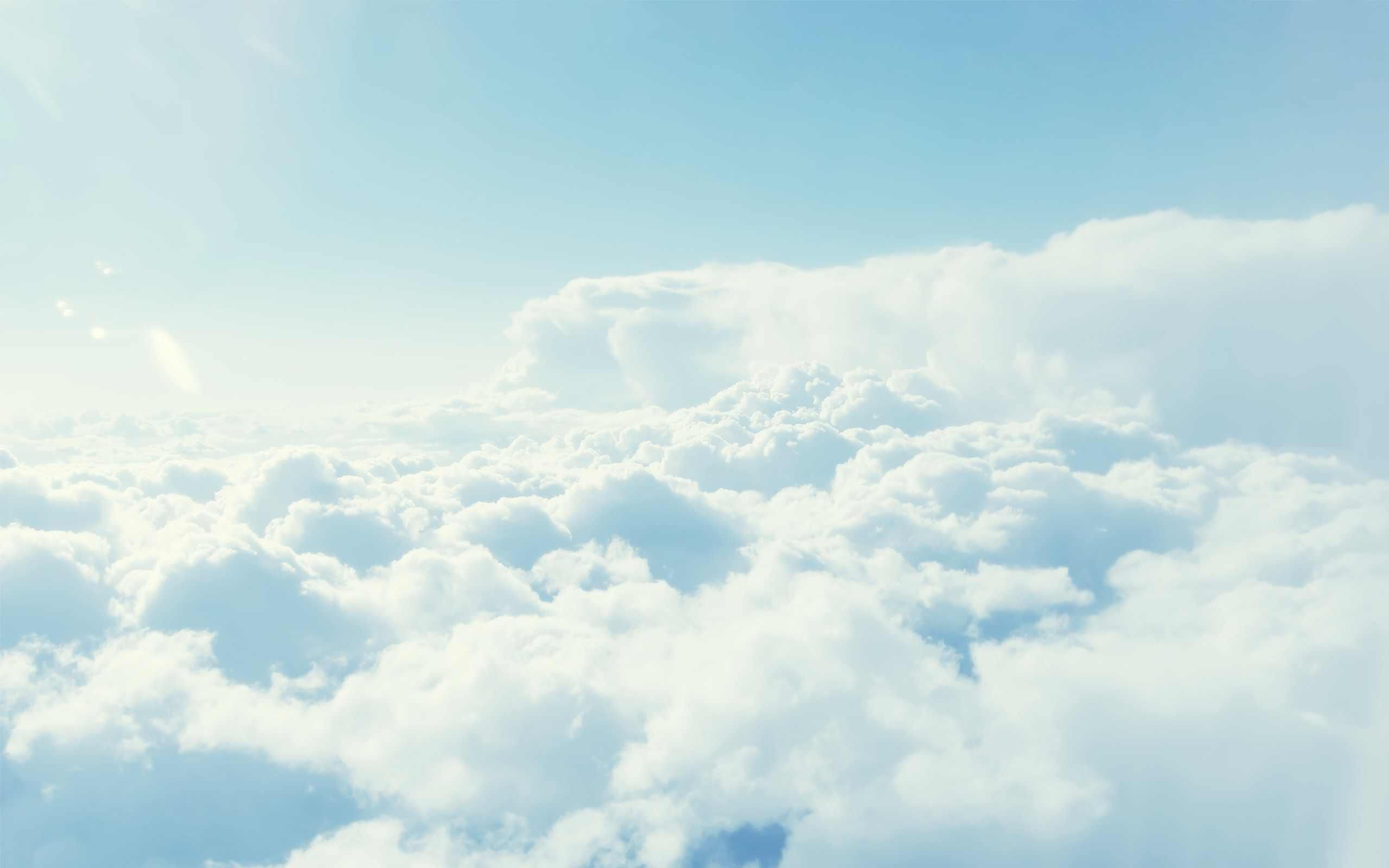 aesthetic blue cloud background