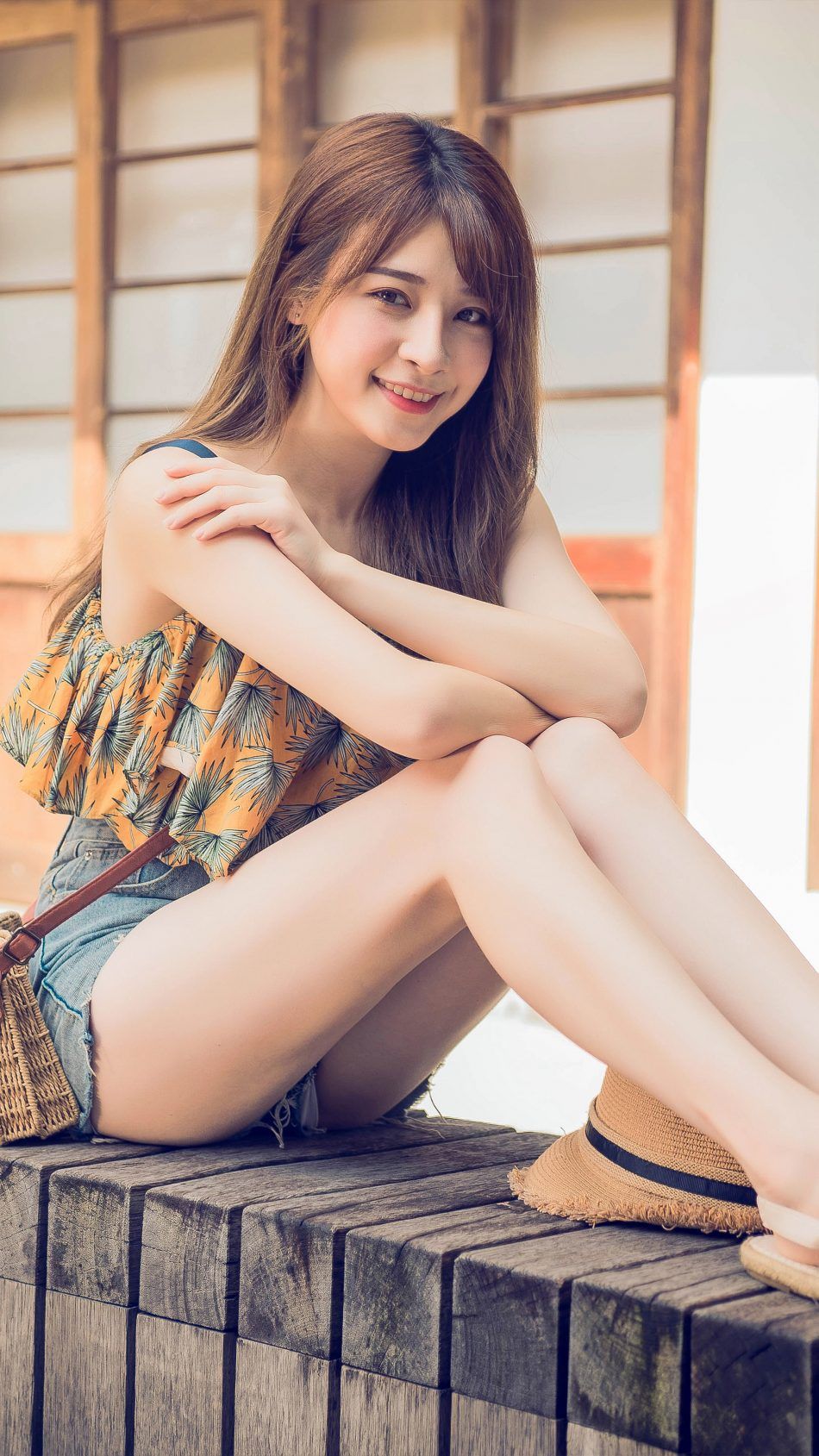 Beautiful Asian Girl Smile Happy Free 4K Ultra HD Mobile Wallpaper