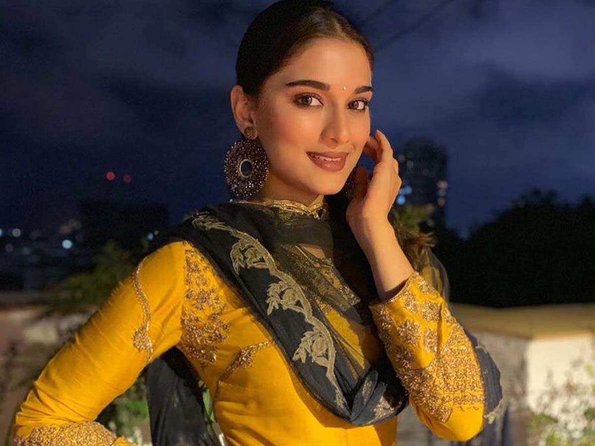 Dabangg 3': These pics of Saiee Manjrekar prove that she is