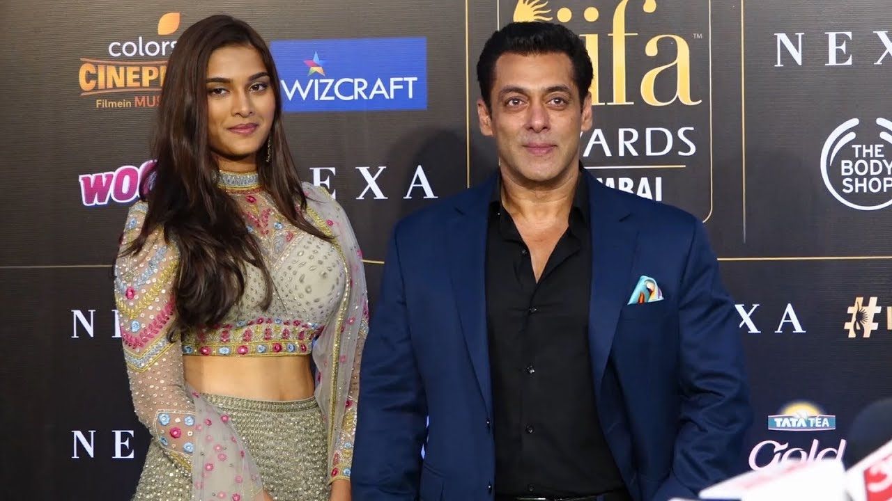 Salman Khan With Dabangg 3 Hot Actress Saiee Manjrekar At IIFA