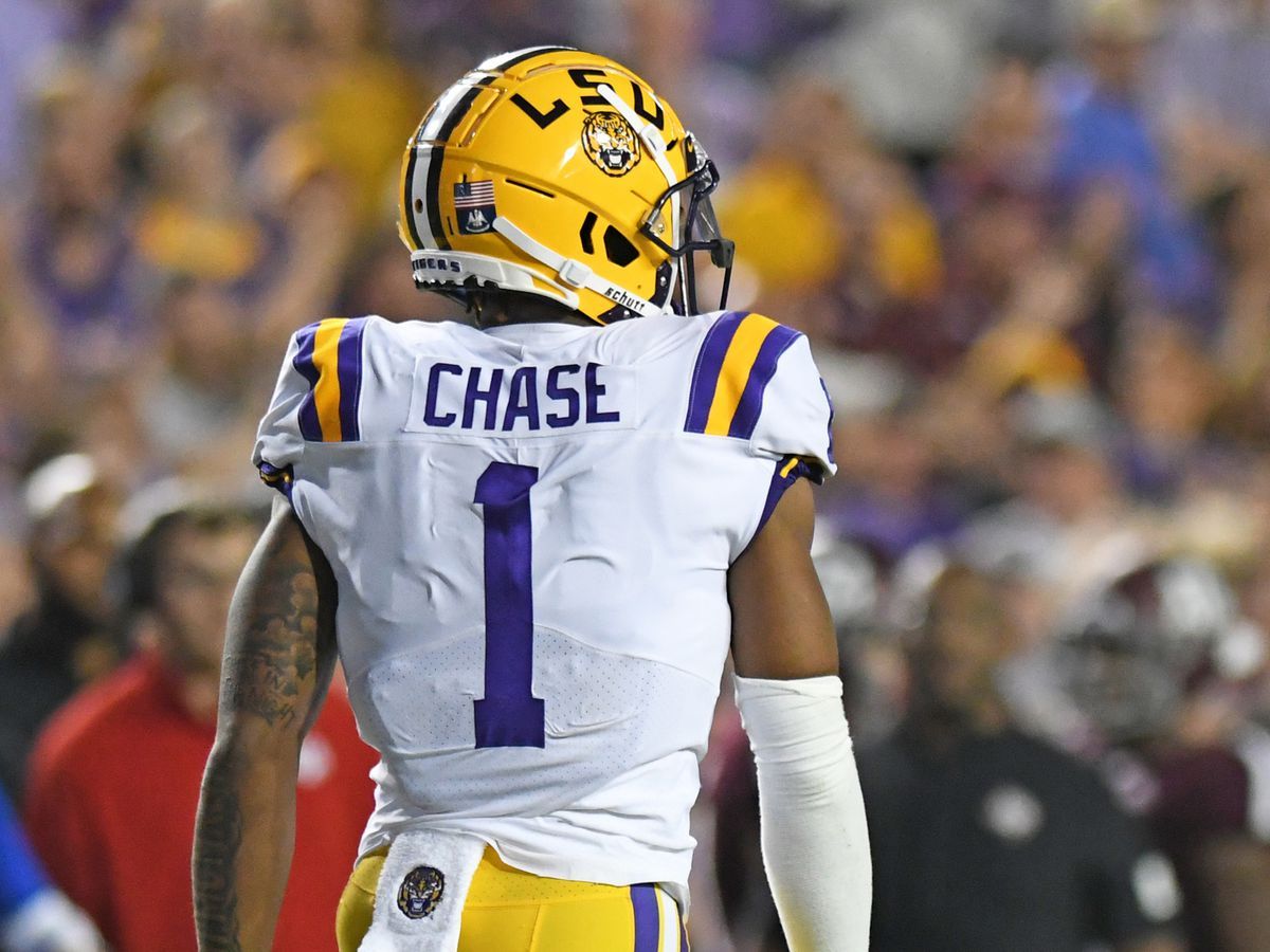 EYE ON THE TITLE: Ja'Marr Chase's parents are excited to watch son