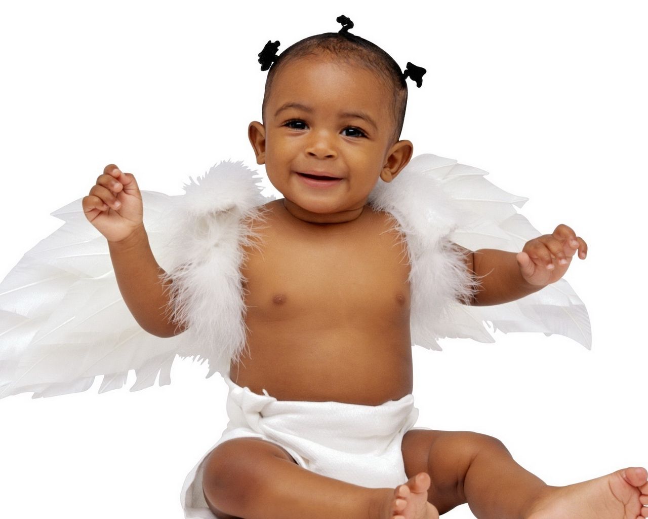Download wallpaper 1280x1024 child, baby, wings, angel, black