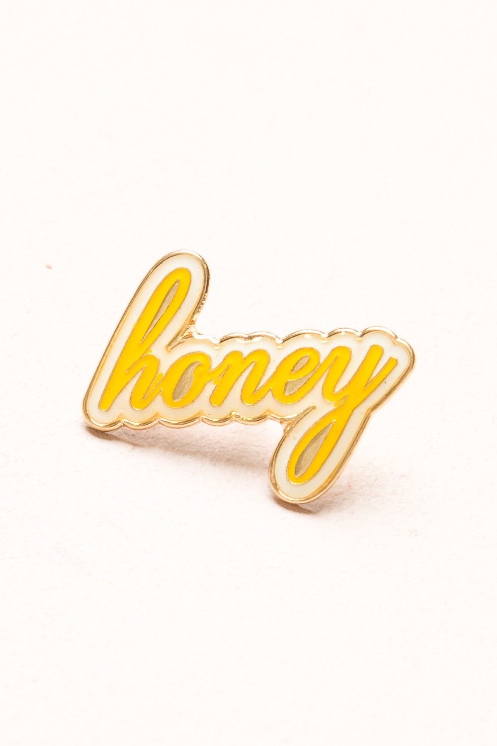 Brandy ♥ Melville. Honey Pin. Cute patches