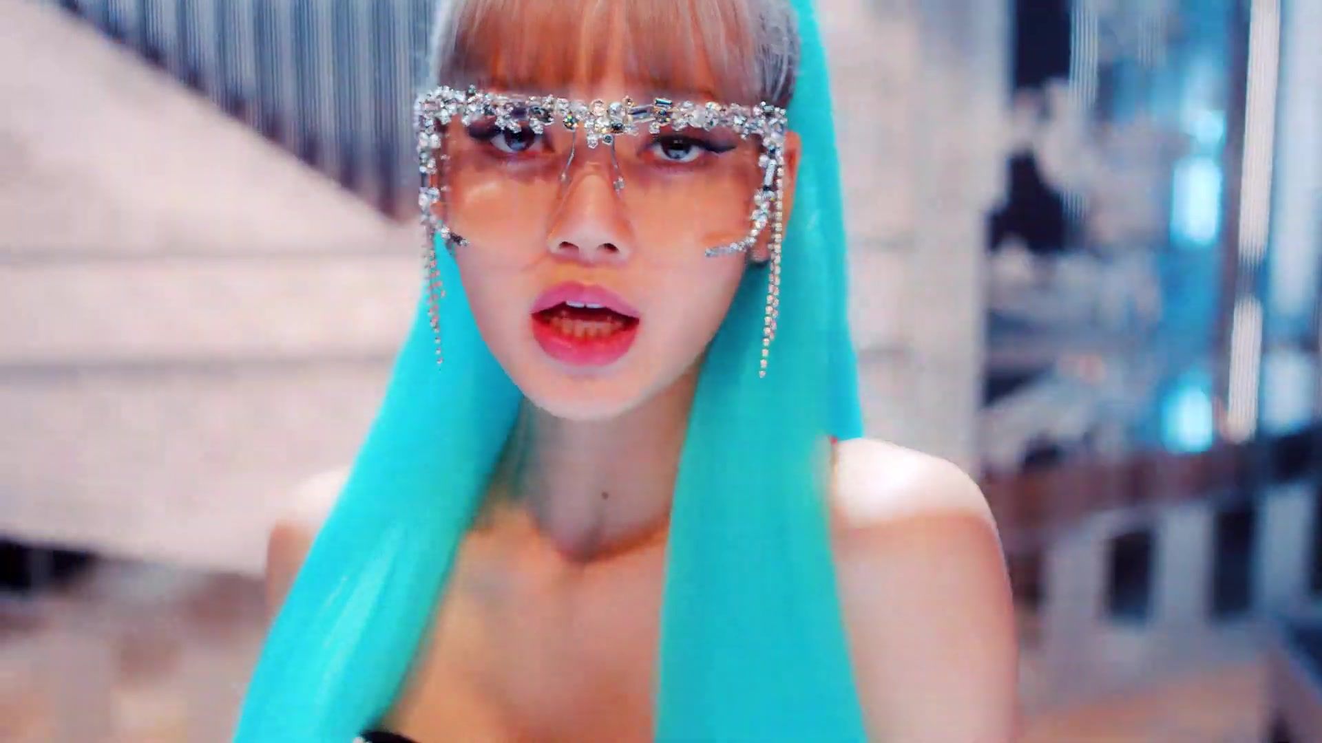 Embellished Glasses Worn by Lisa in “Kill This Love” Music Video