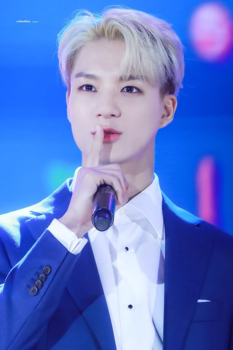 image about Lee Jeno trending