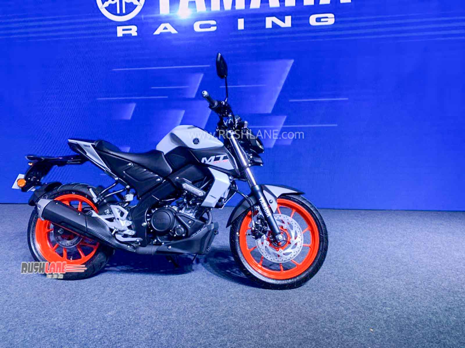 Yamaha MT15 BS6 in new colour, rear radial tyre