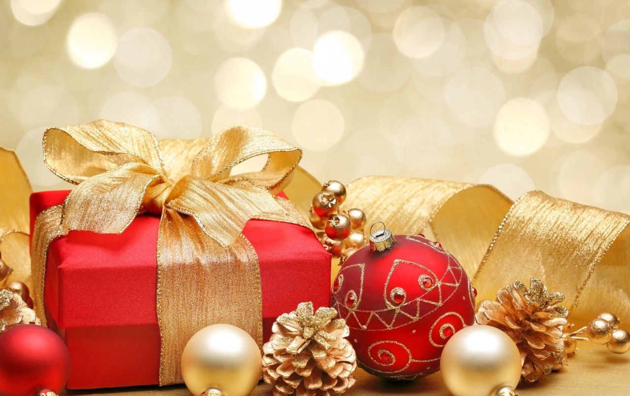 Christmas Gift Box Decor wallpaper. Christmas gift guide, Gold