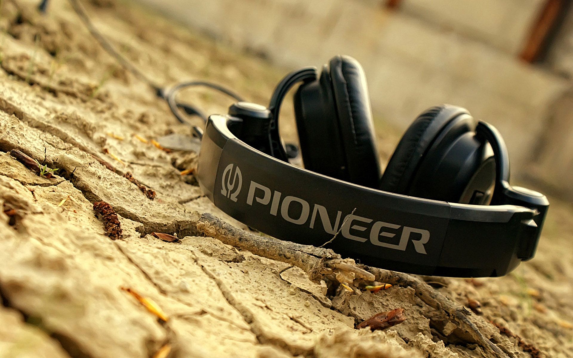 Pioneer Headphones Wallpaper