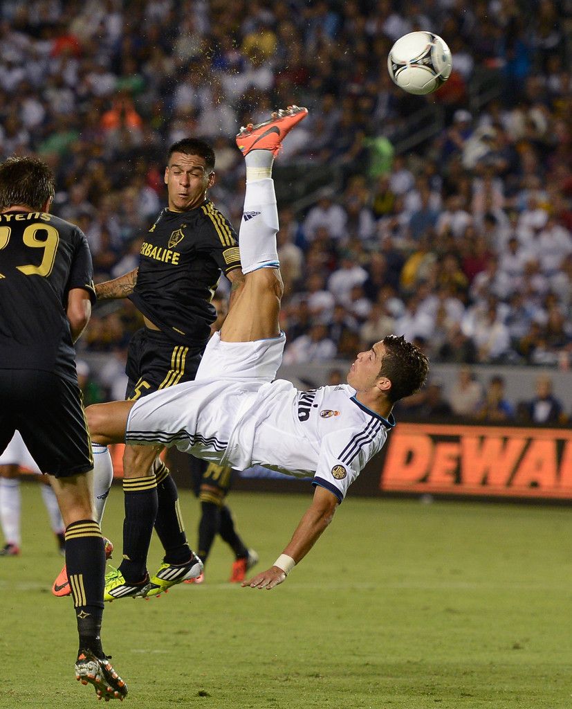 Bicycle Kick Ronaldo Wallpaper