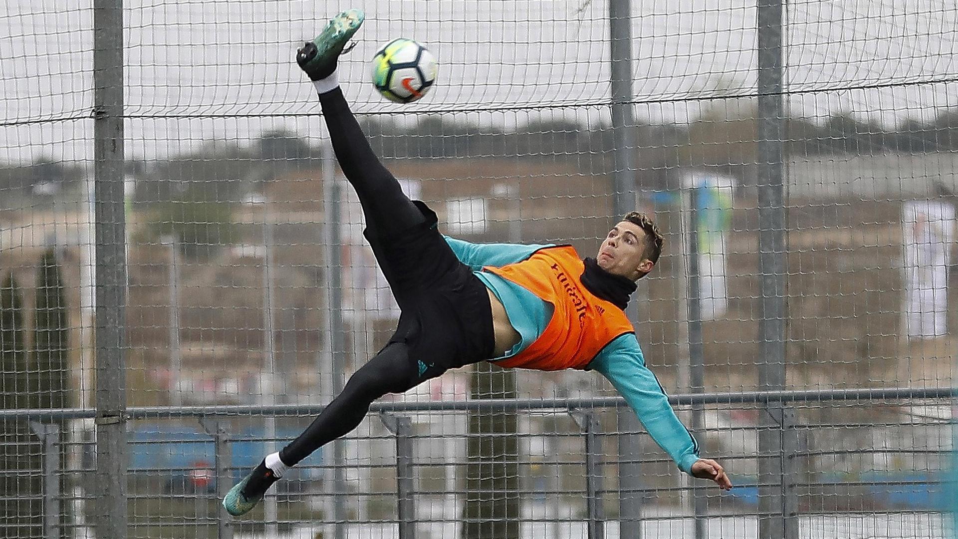 Wallpaper Ronaldo Bicycle Kick