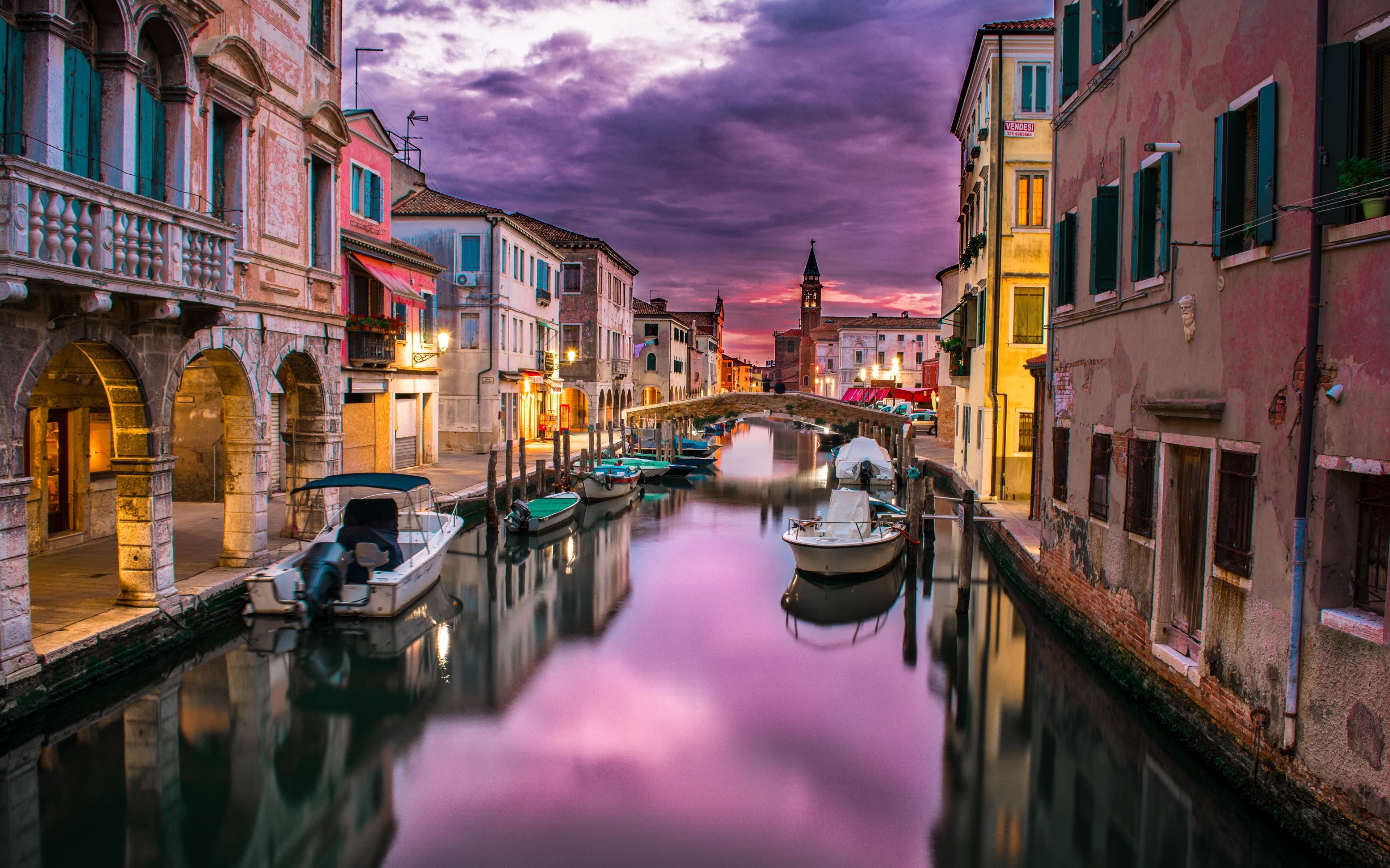 Download wallpaper 4k, Venice, sunset, canal, Italy, boats