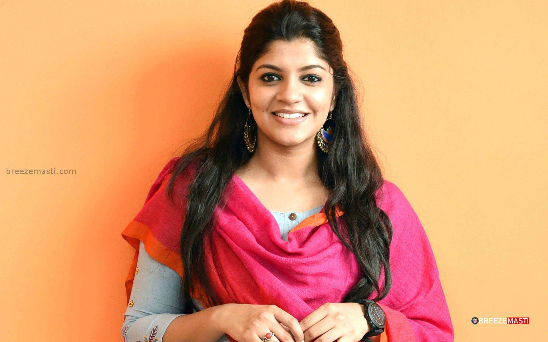 Malayalam Actress Aparna Balamurali HD Wallpaper
