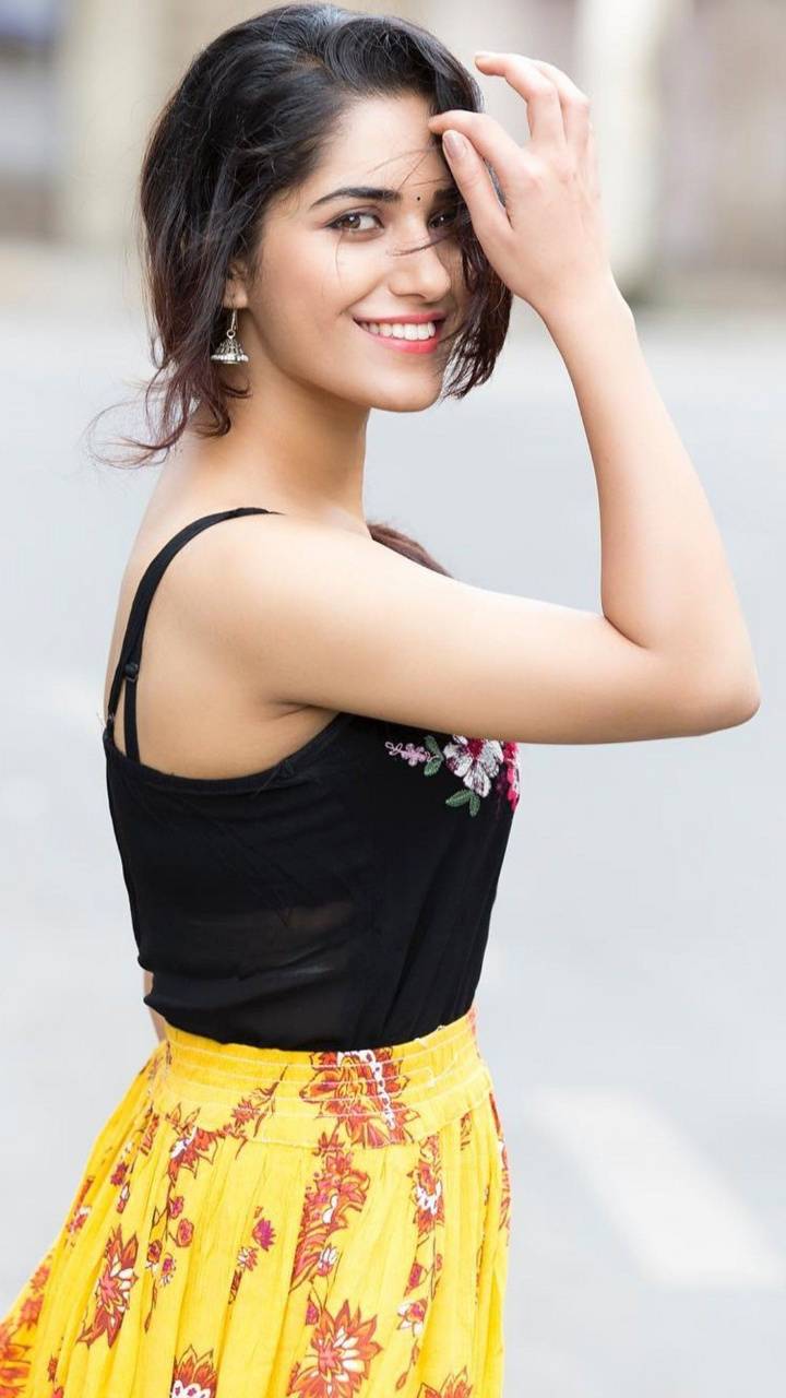Ruhani Sharma wallpaper
