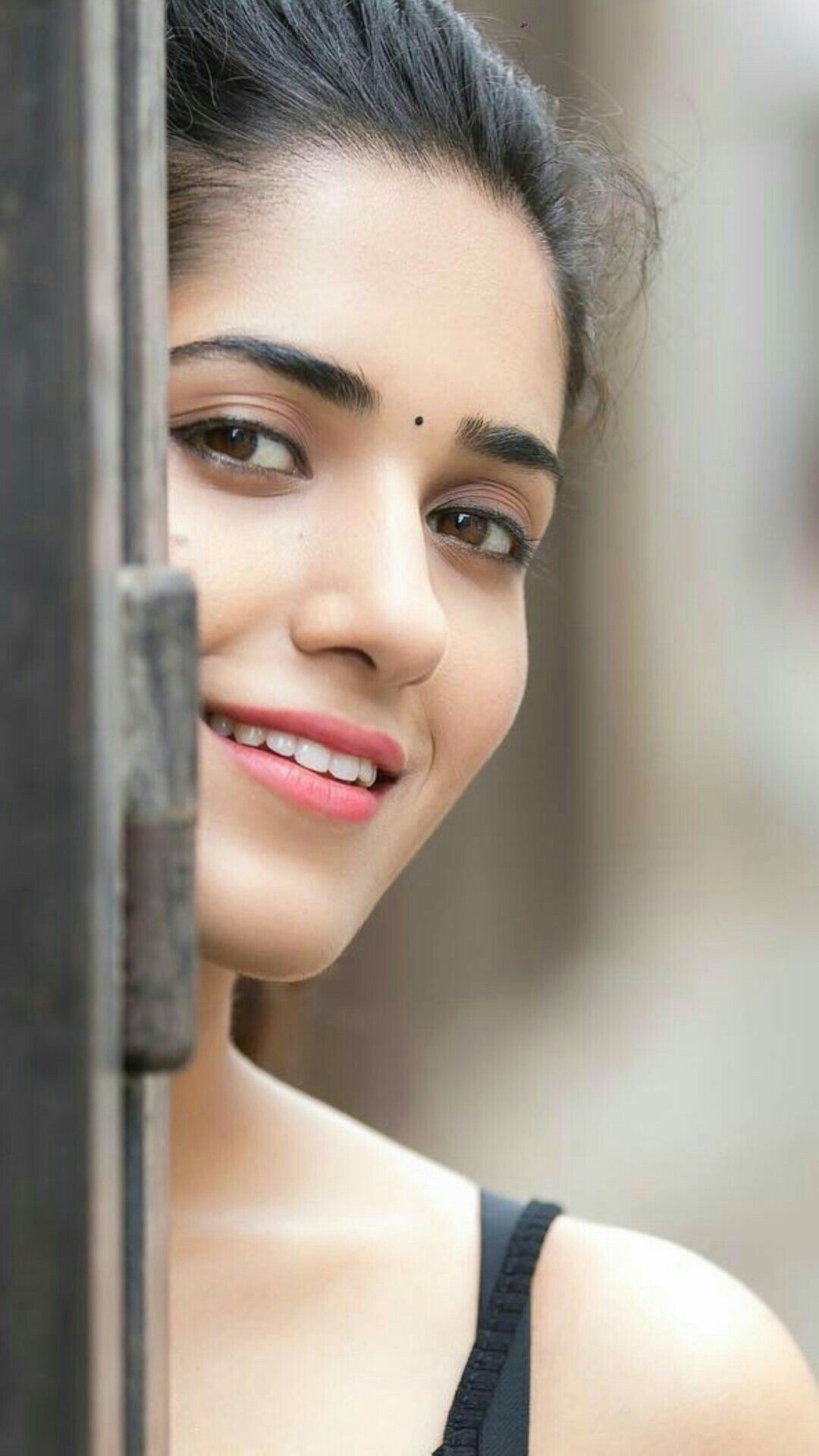 Ruhani sharma. Beauty smile, Beauty girl, Beautiful girl face