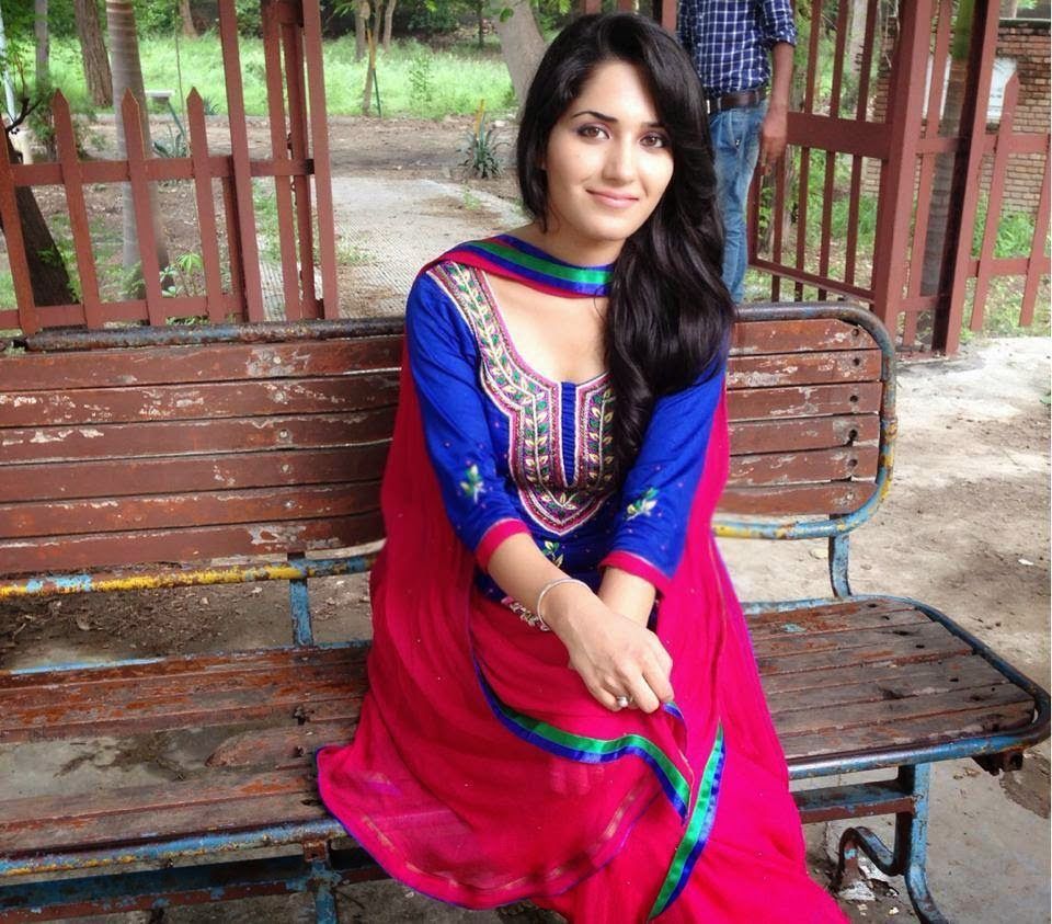 Punjabi Kudi Wallpaper Sharma Punjabi Actress