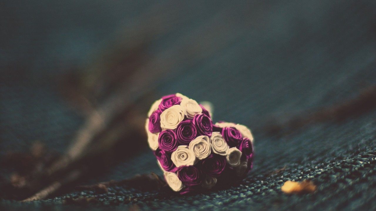 Beautiful Love Heart Wallpaper HD Pics