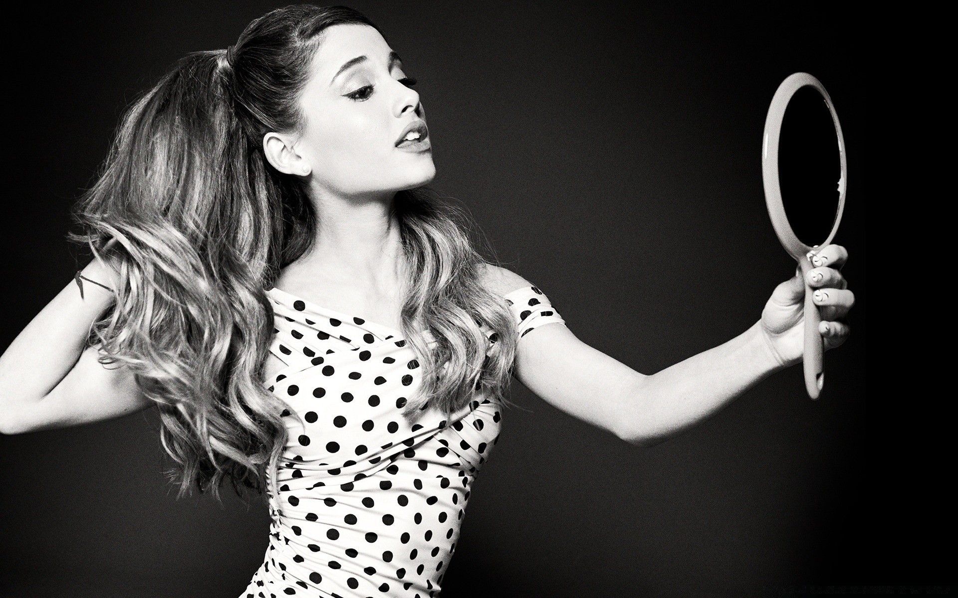 Ariana Grande 2015