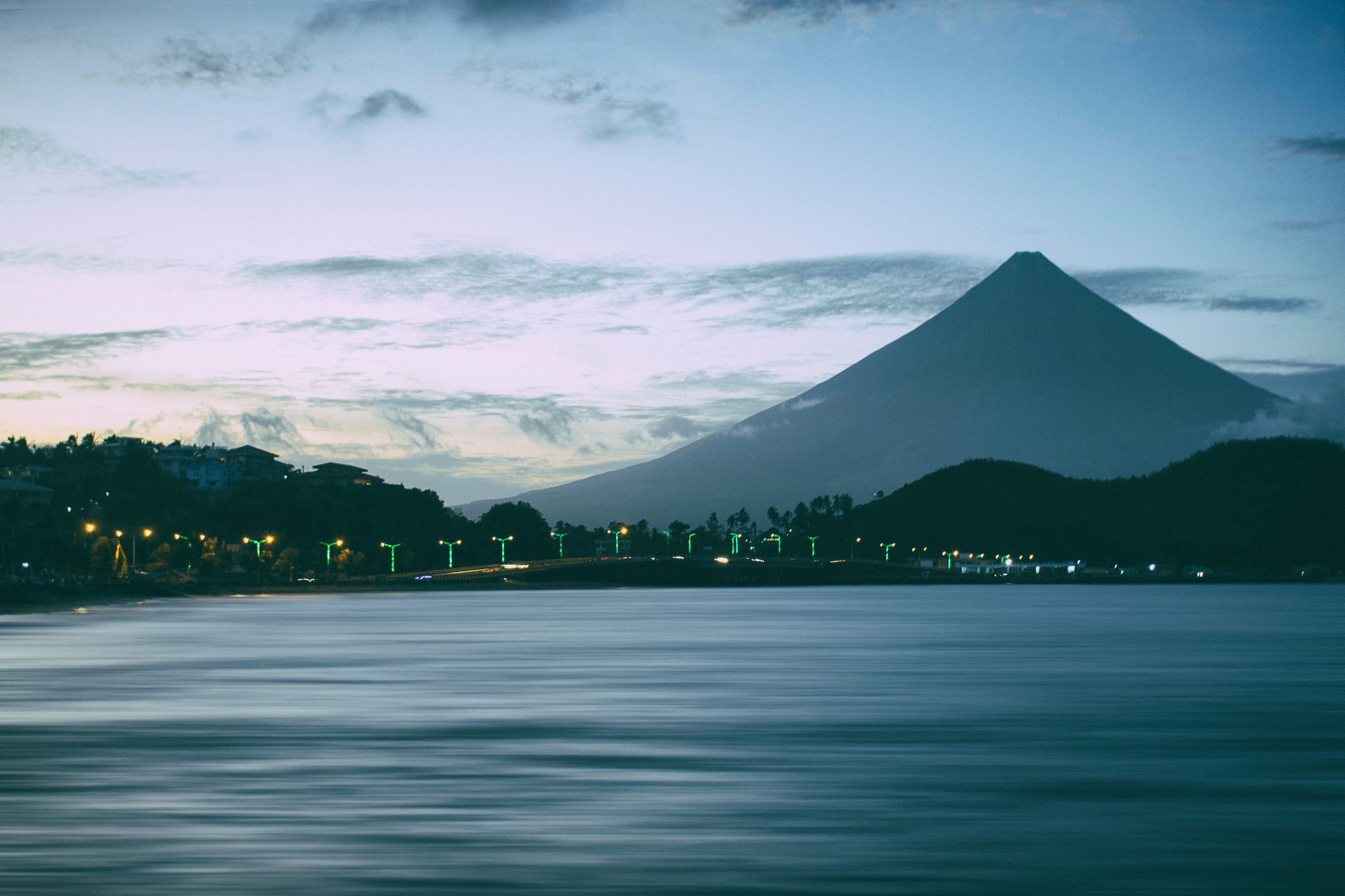 Mayon Volcano · Free